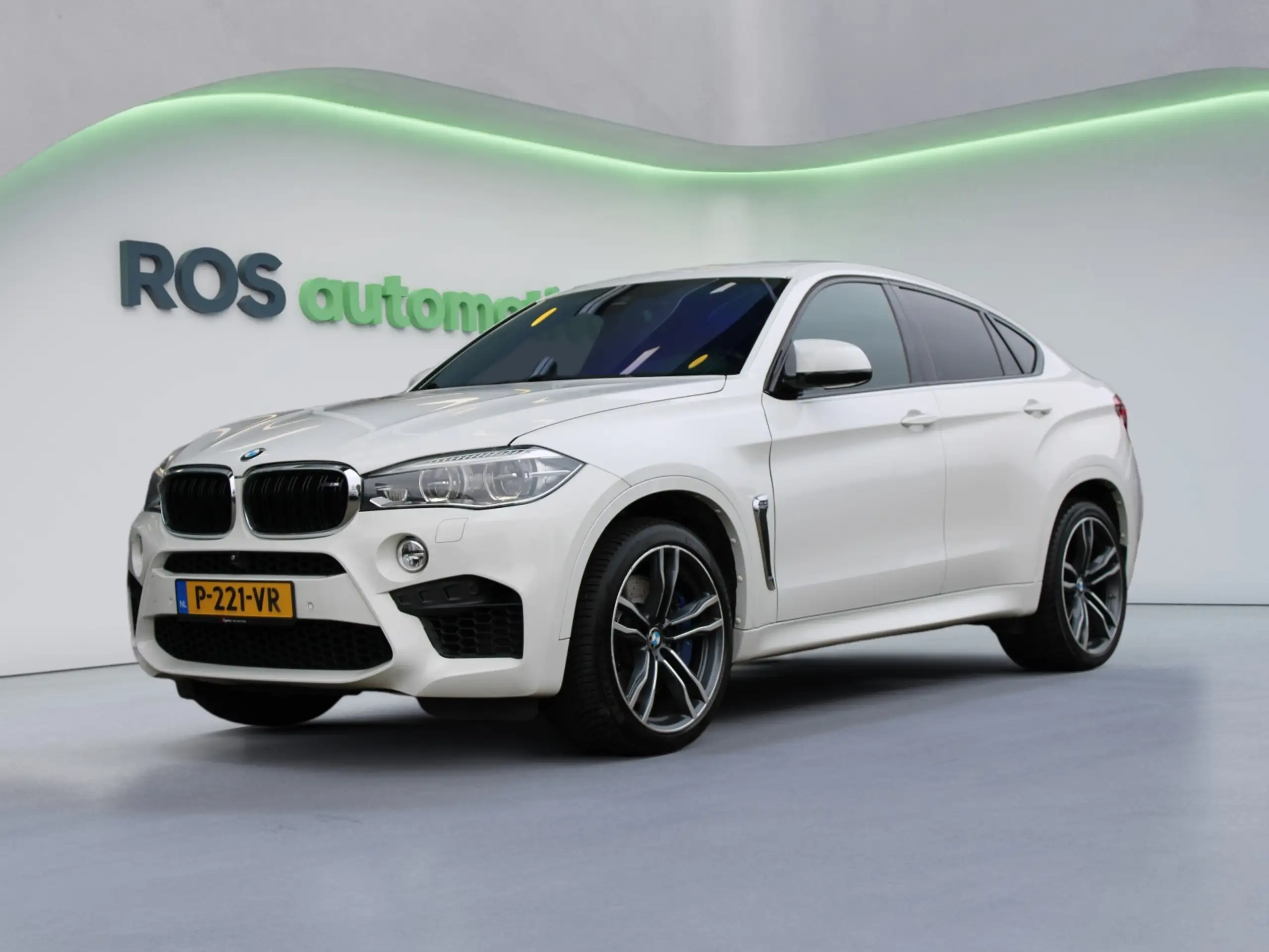 BMW - X6 M