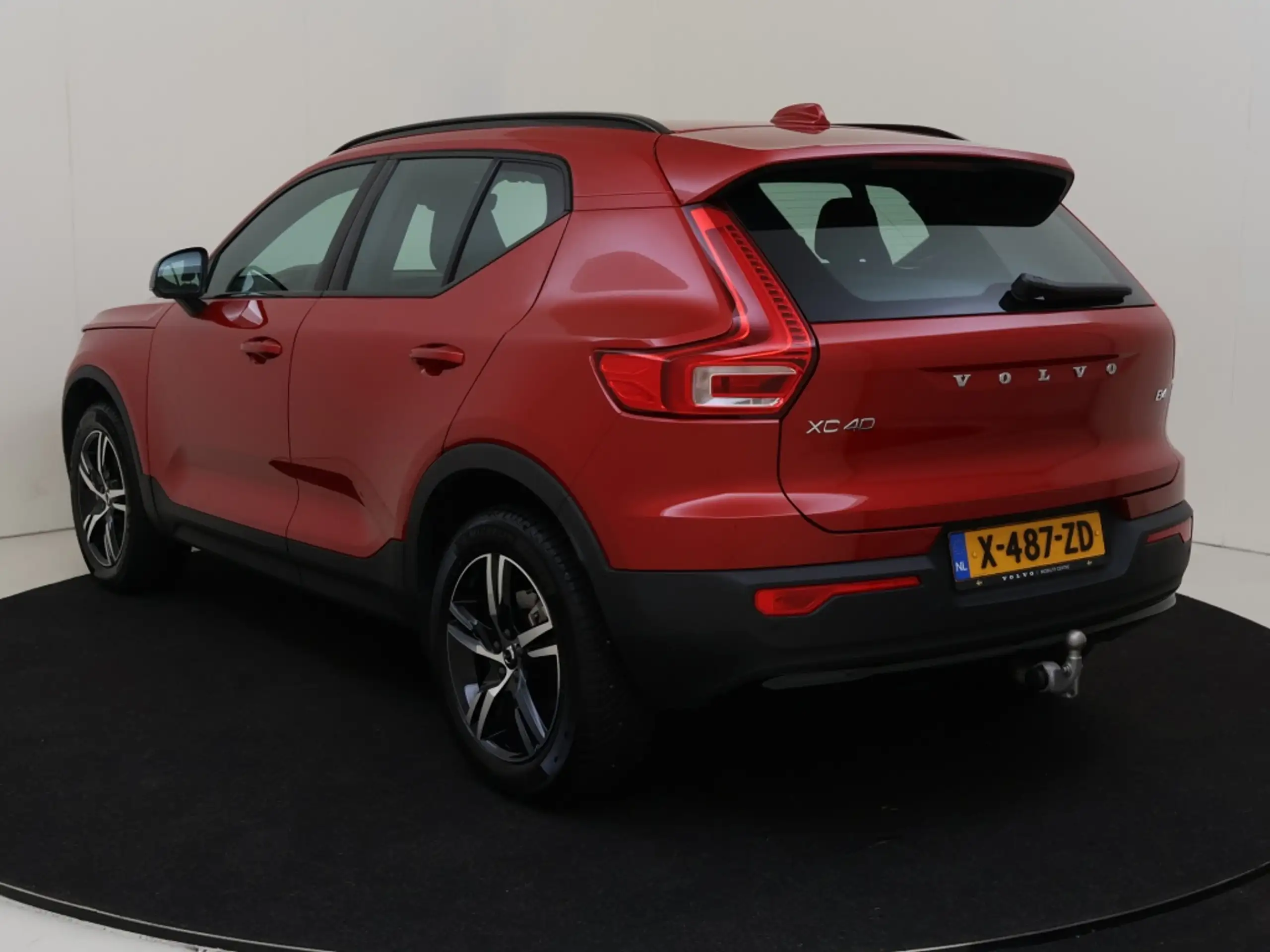 Volvo - XC40