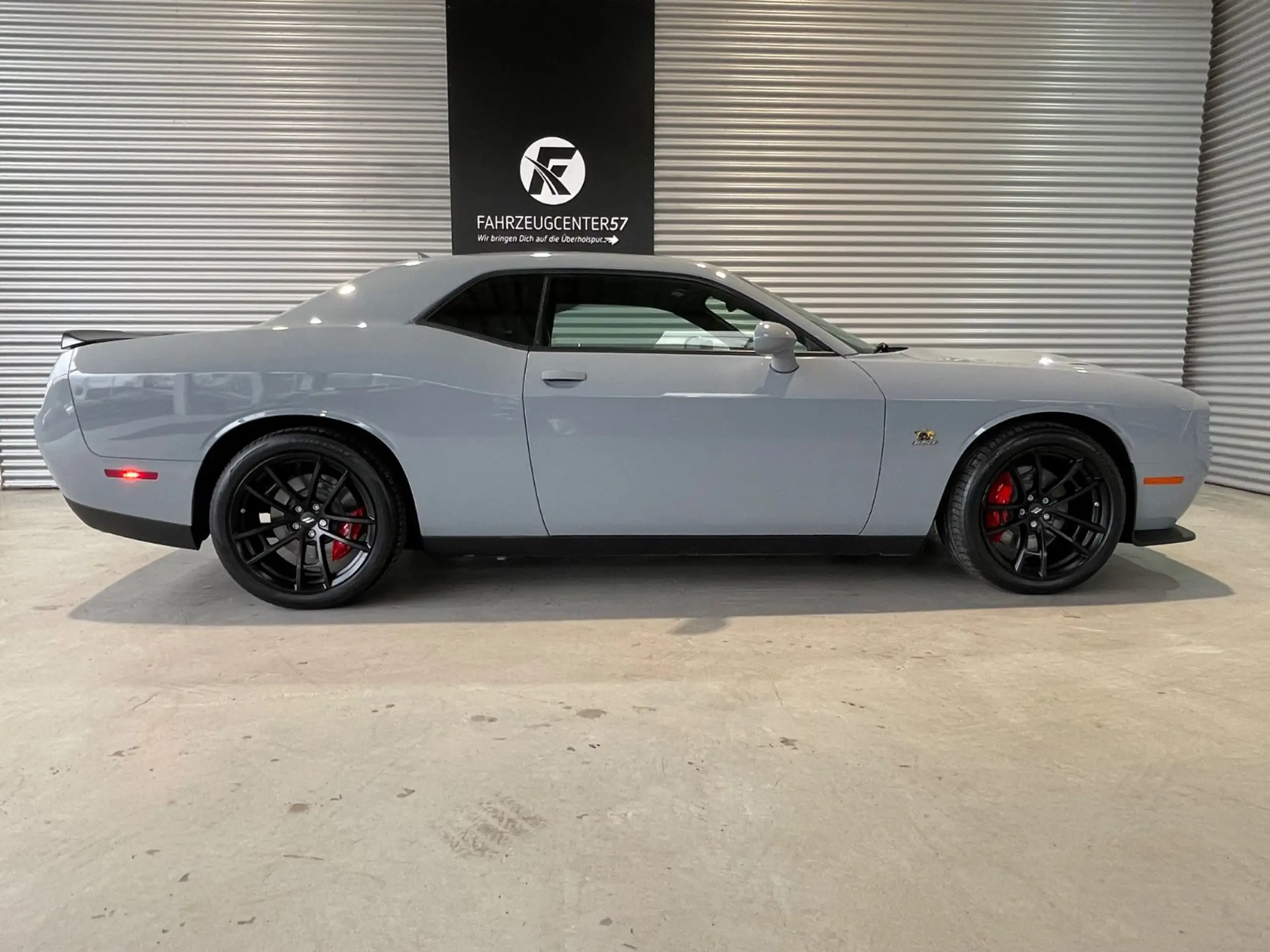 Dodge - Challenger