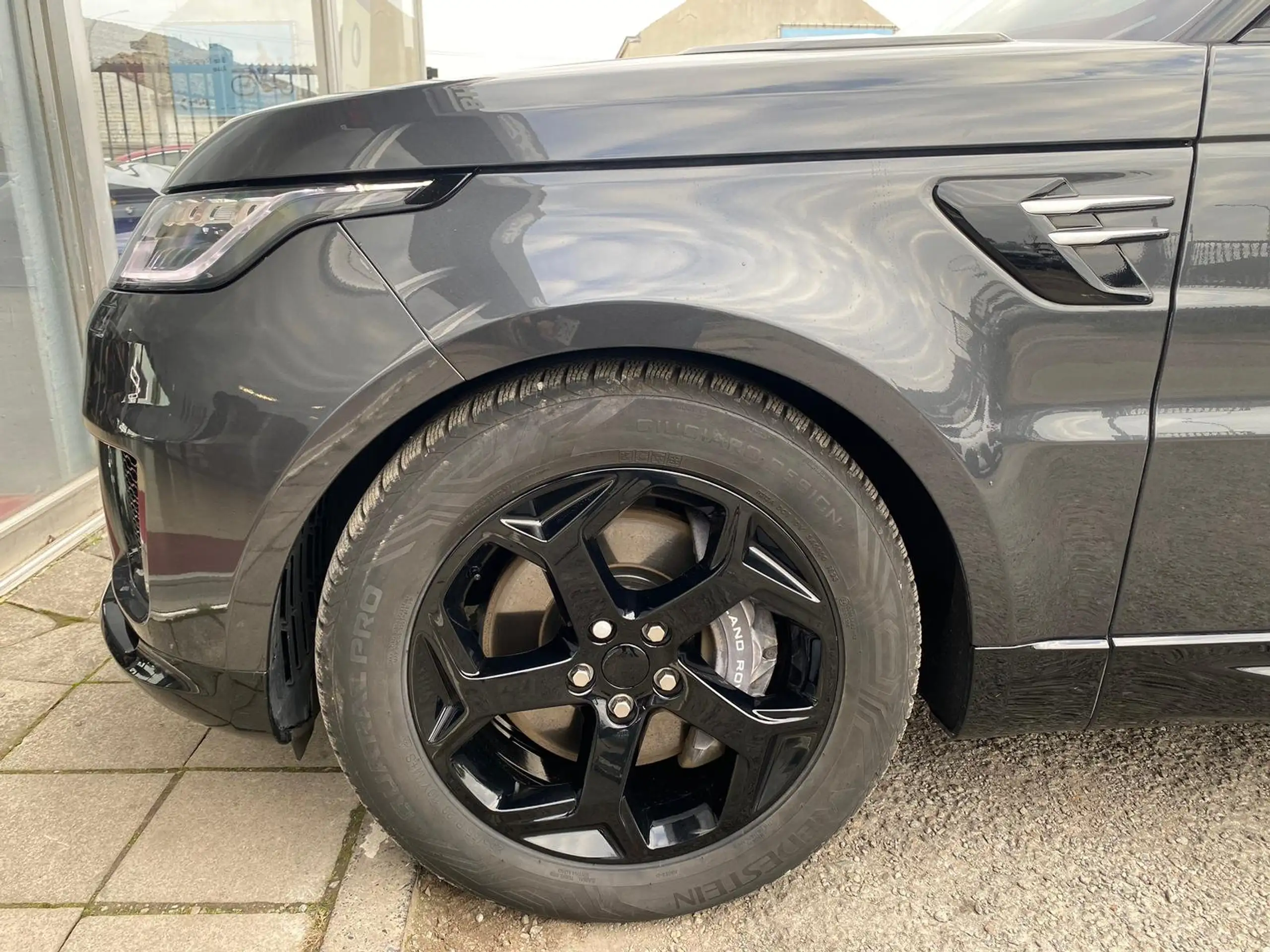 Land Rover - Range Rover Sport