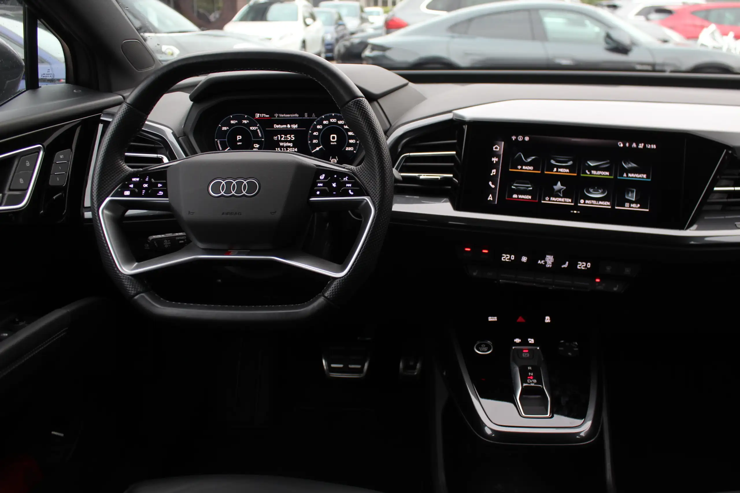 Audi - Q4 e-tron