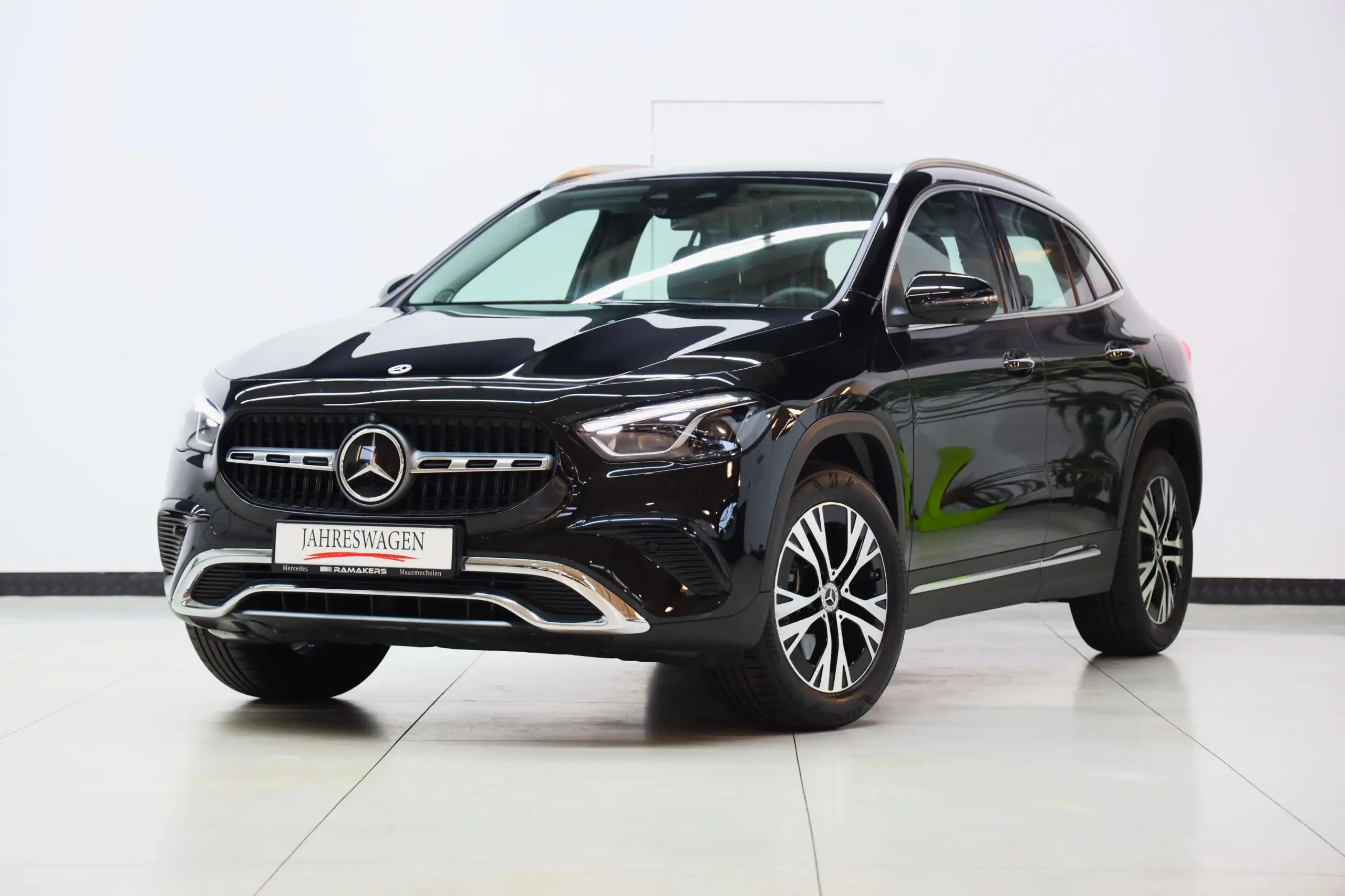 Mercedes-Benz GLA 250 2023