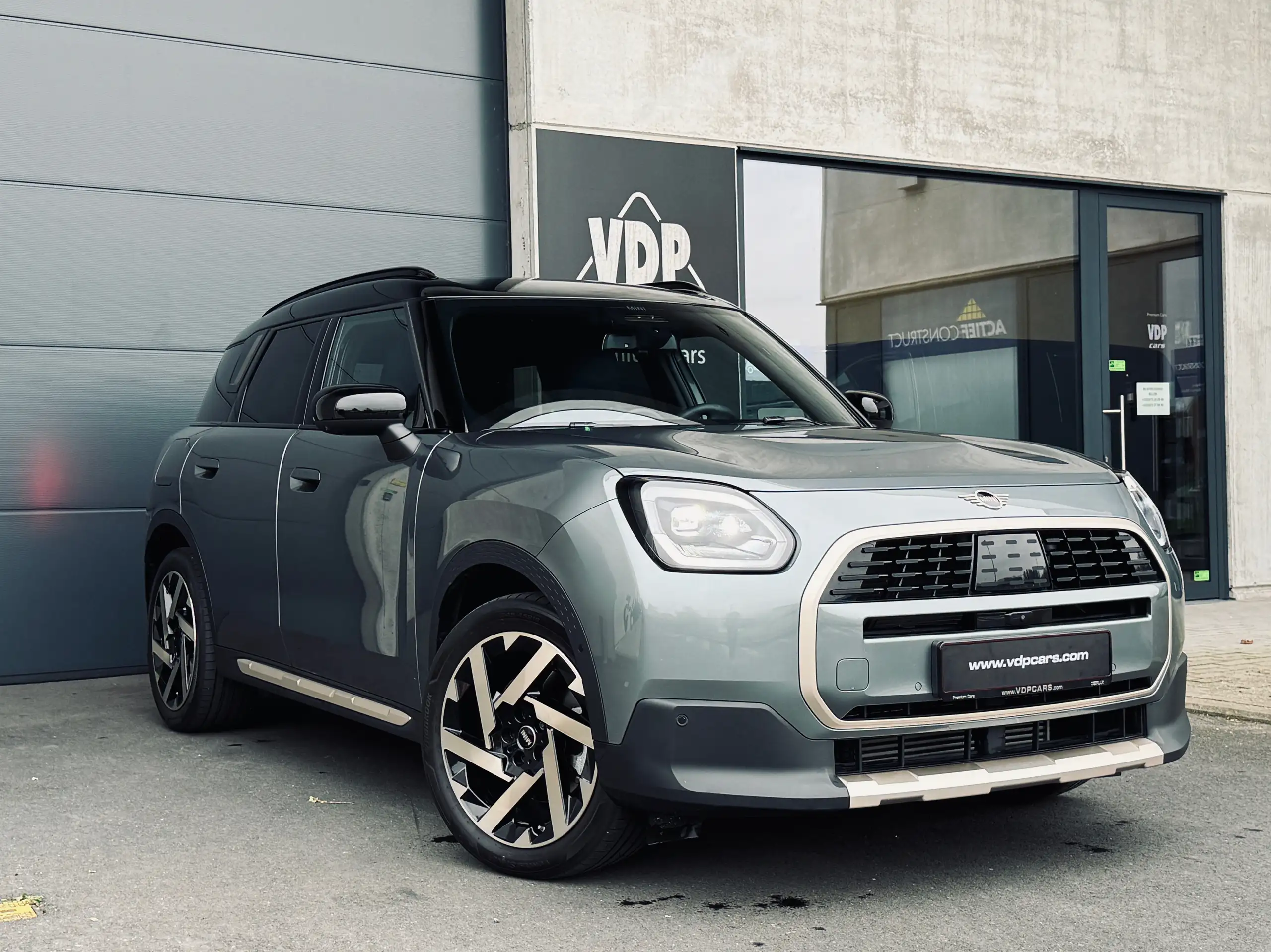 MINI - Countryman C