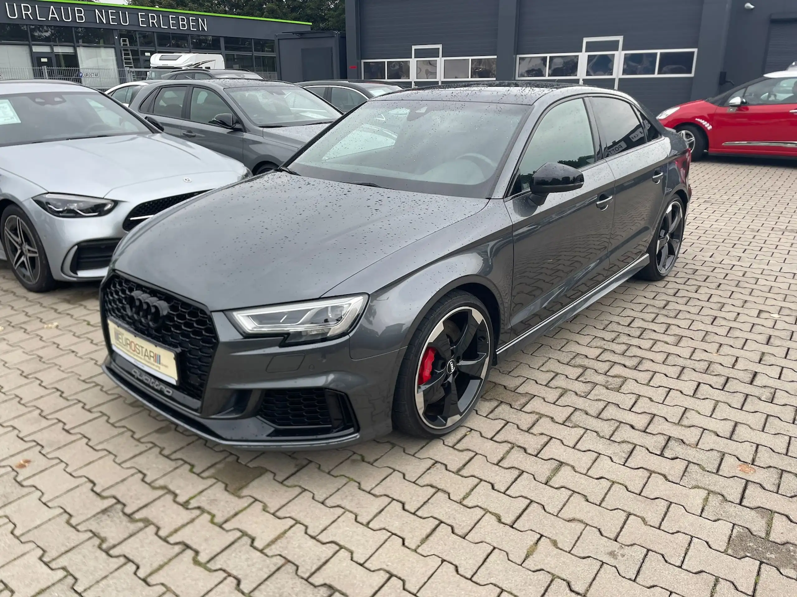 Audi - RS3