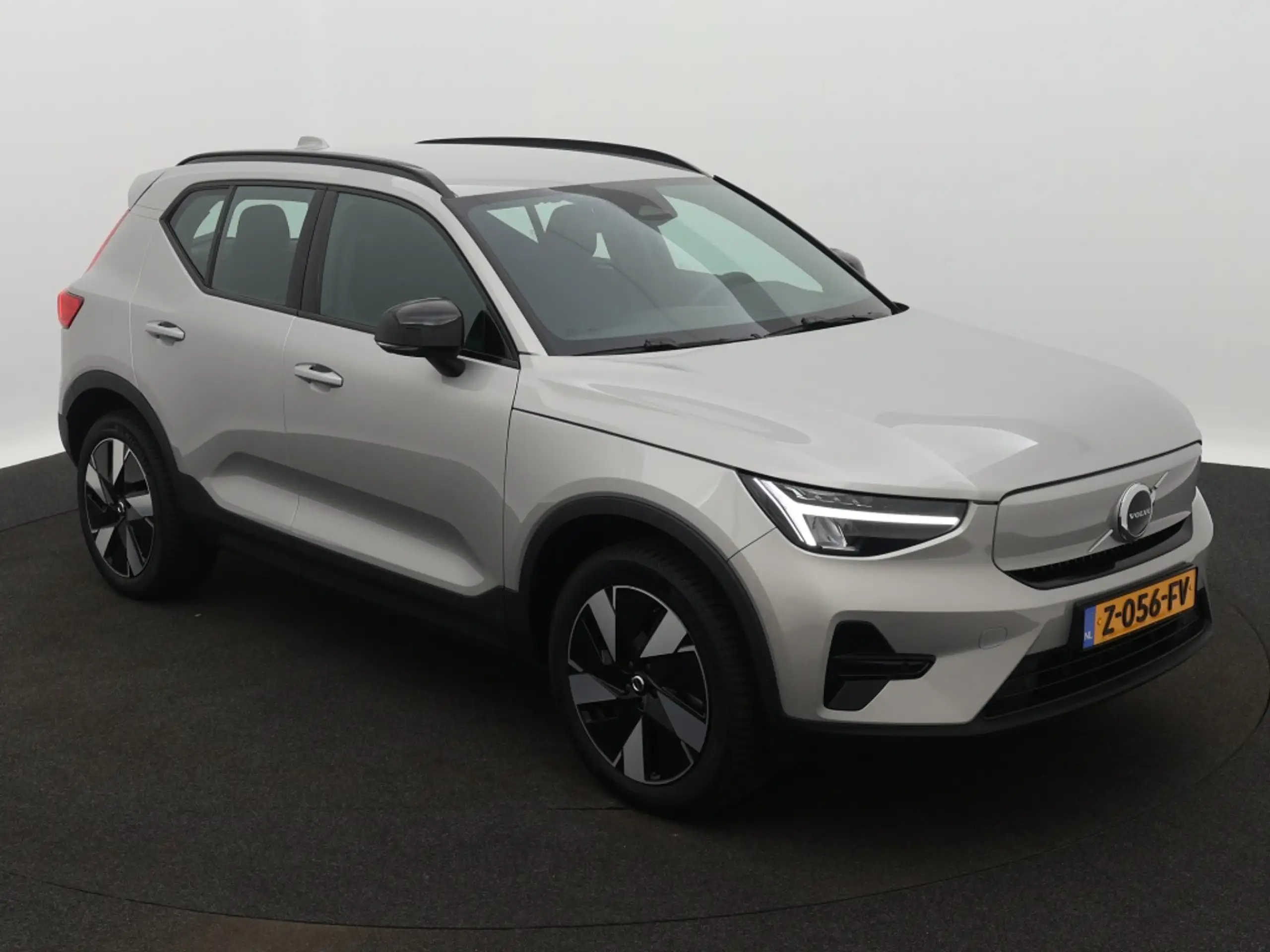 Volvo - XC40