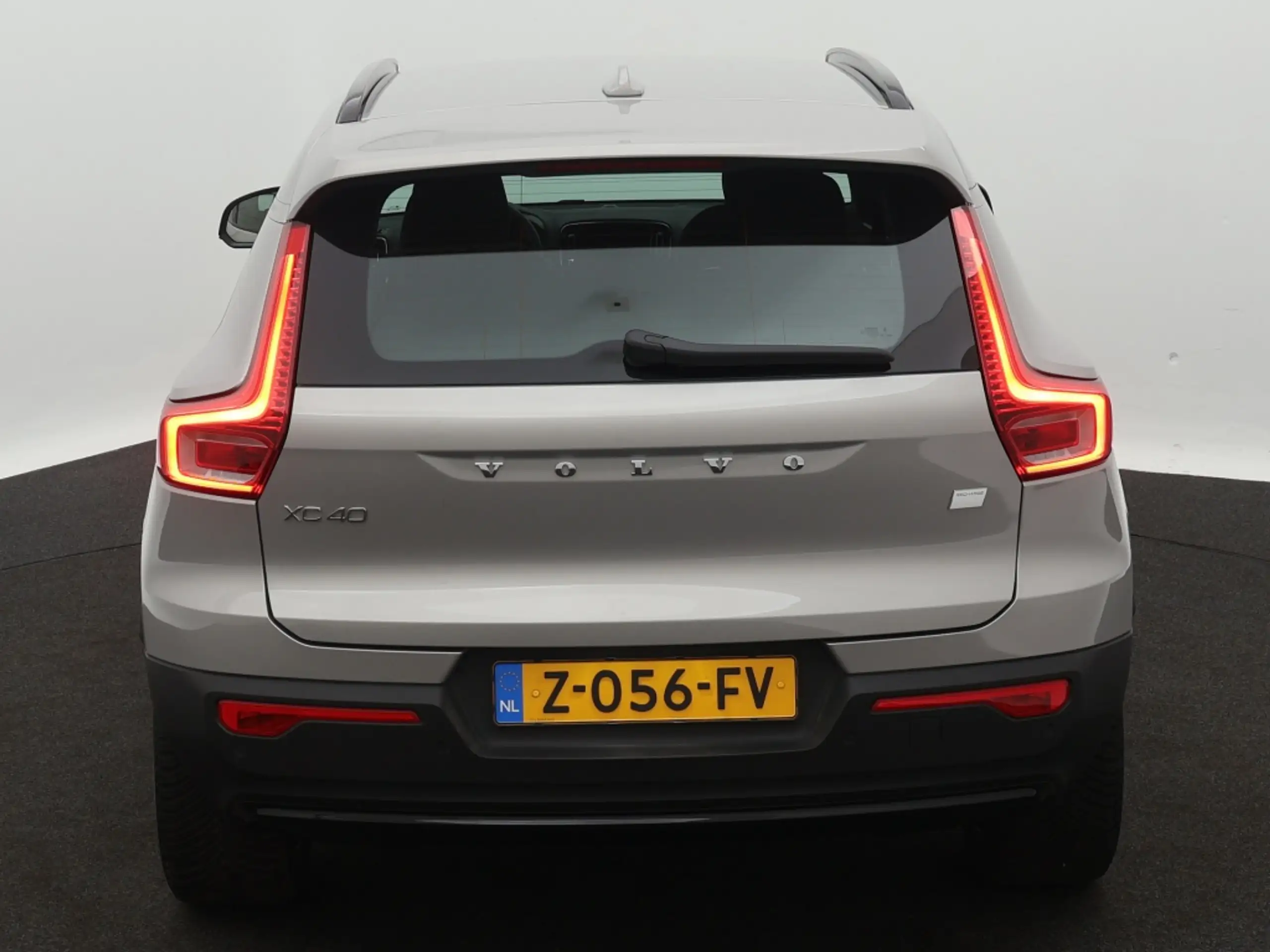 Volvo - XC40