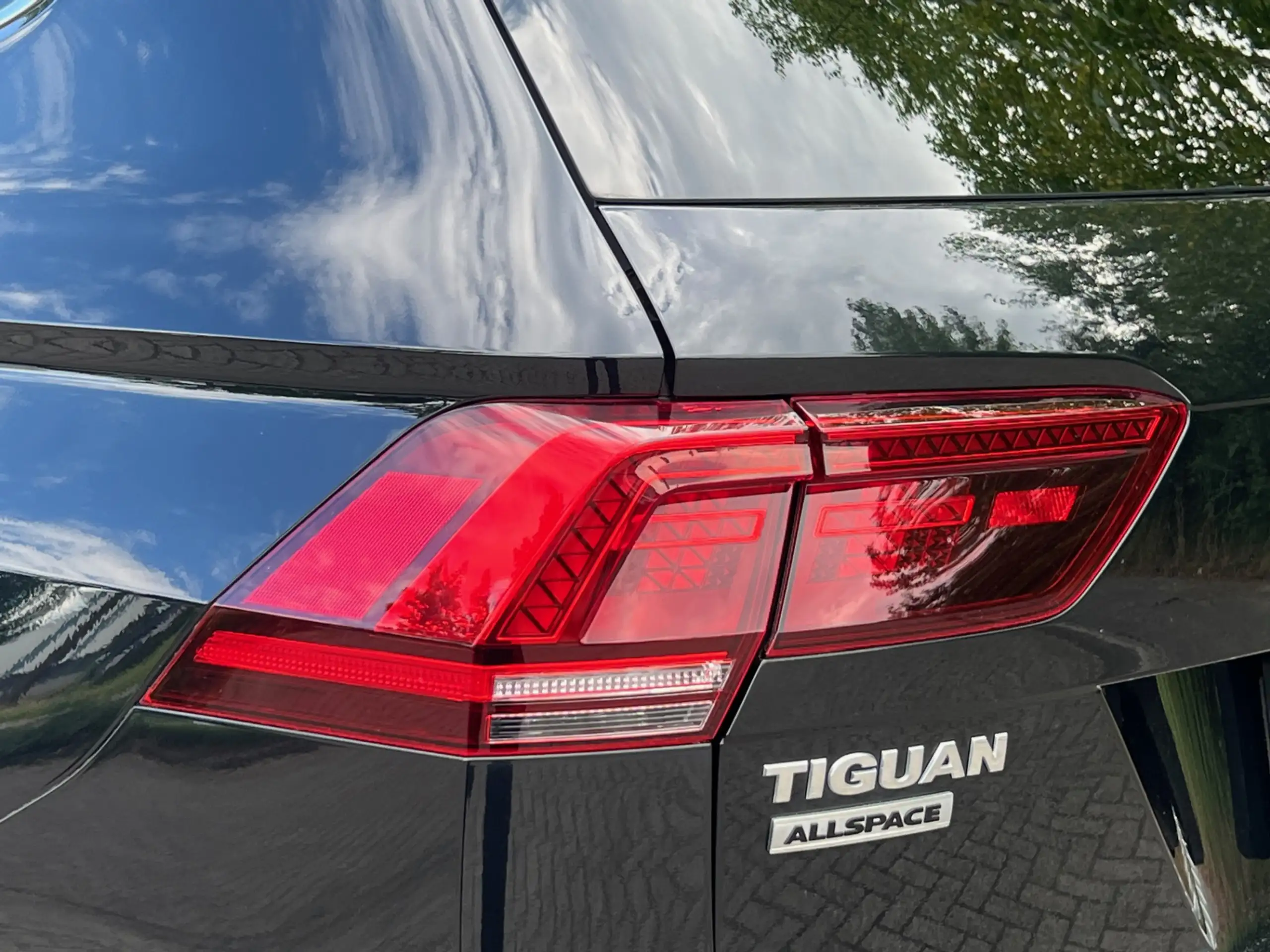 Volkswagen - Tiguan Allspace