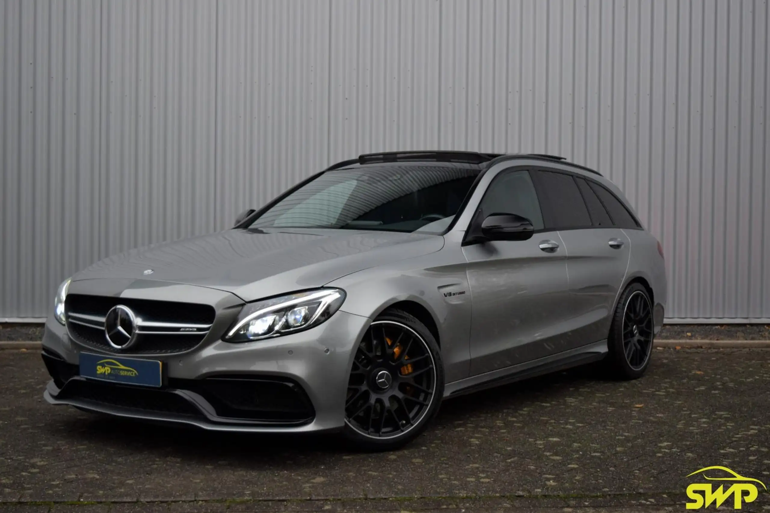 Mercedes-Benz - C 63 AMG