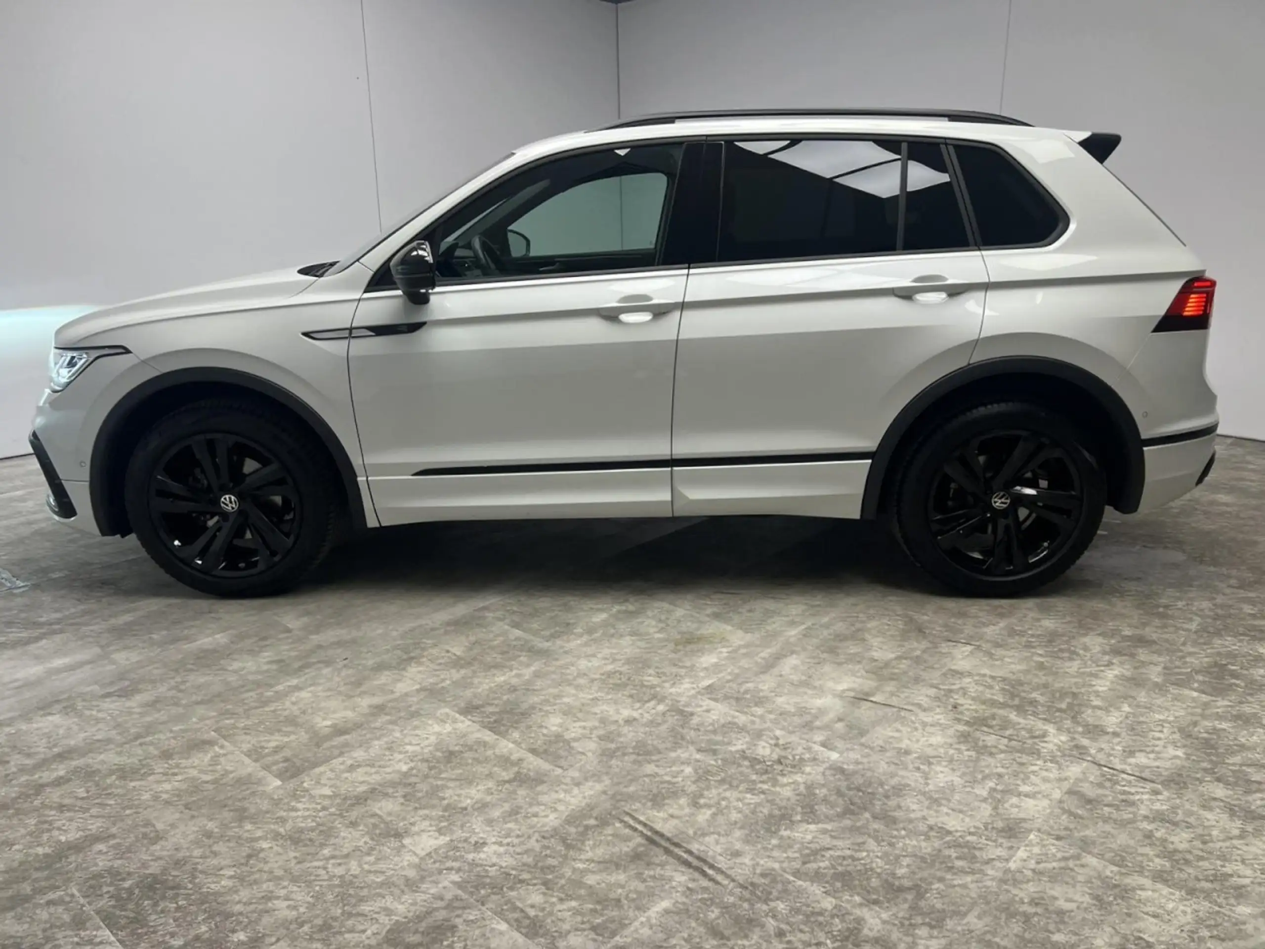 Volkswagen - Tiguan