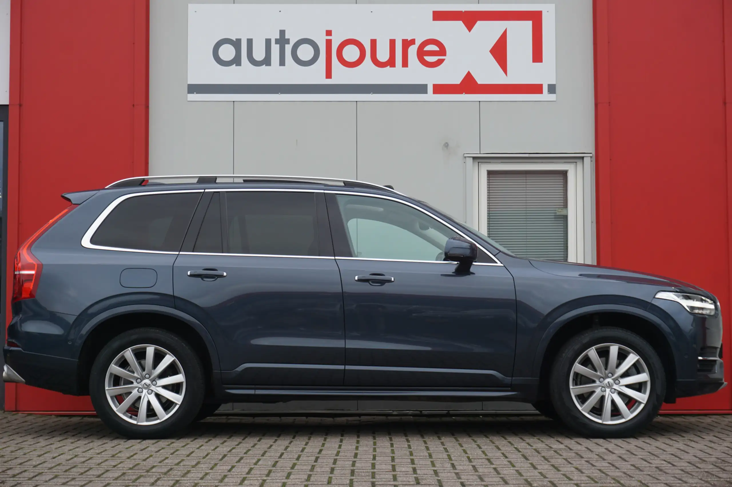 Volvo - XC90