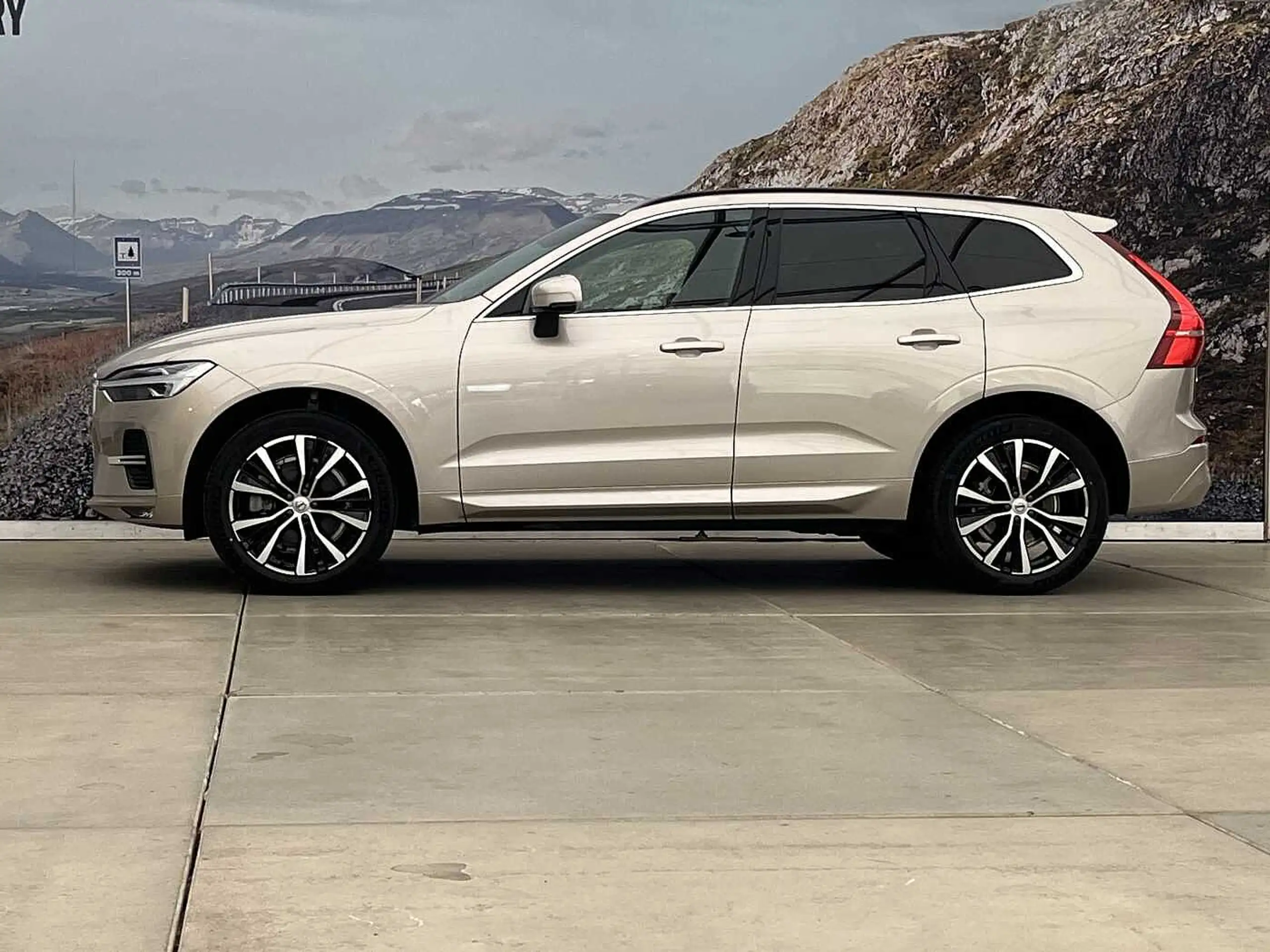 Volvo - XC60