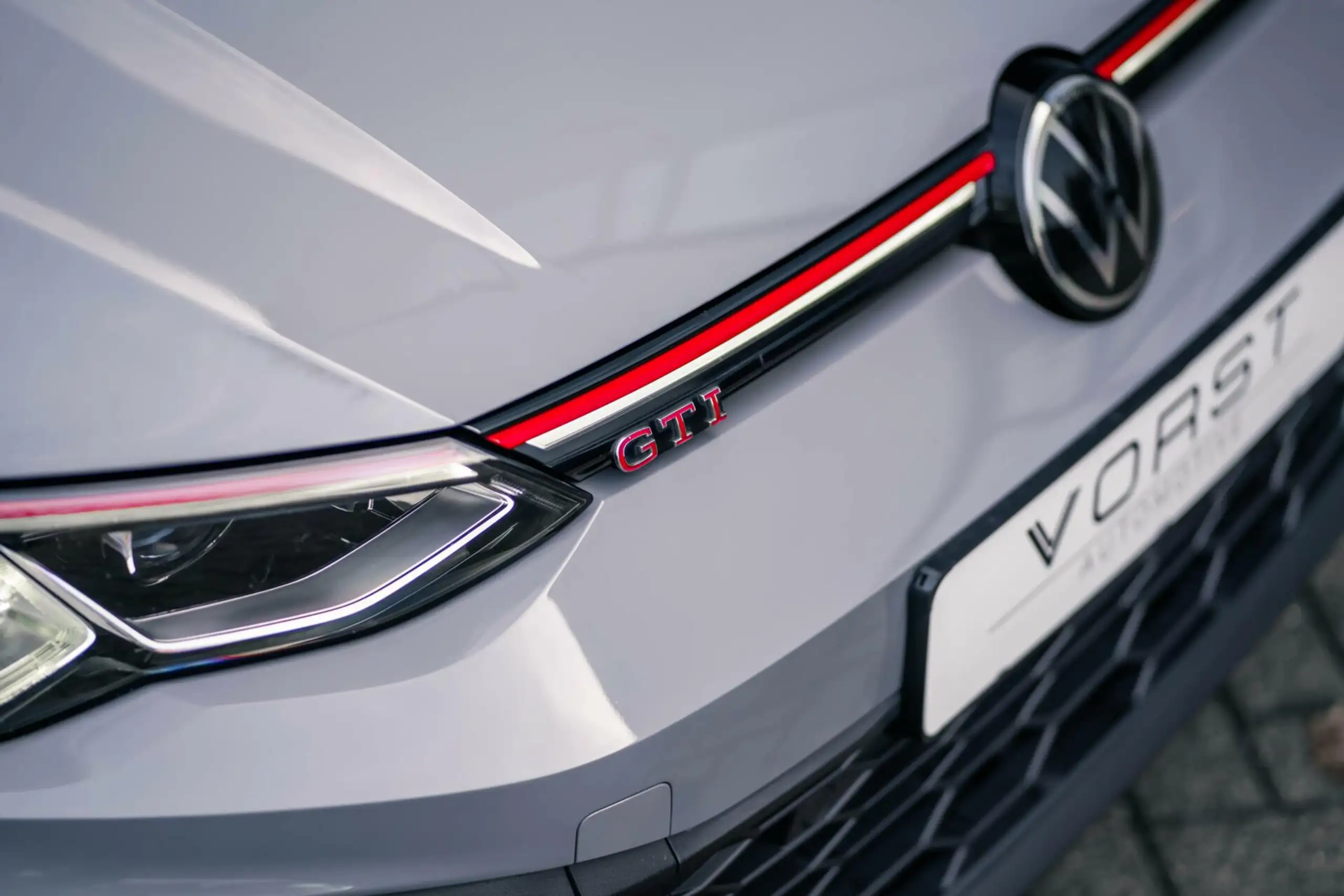 Volkswagen - Golf GTI