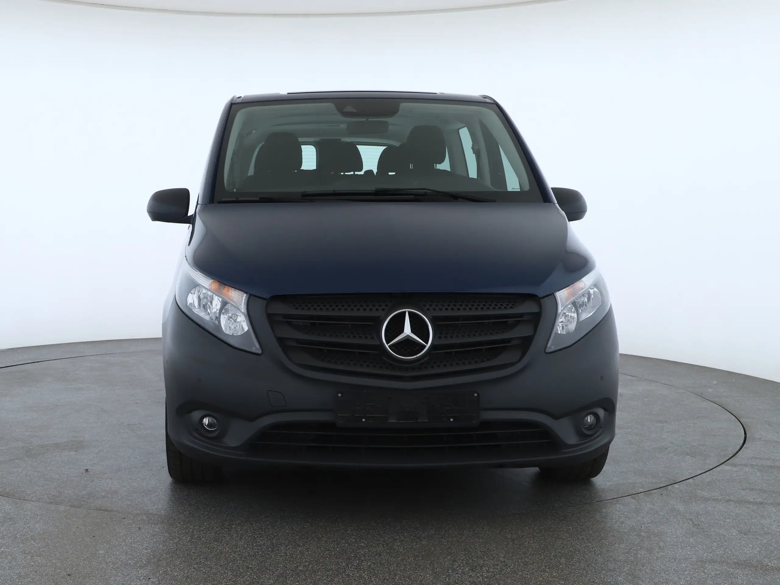 Mercedes-Benz - Vito