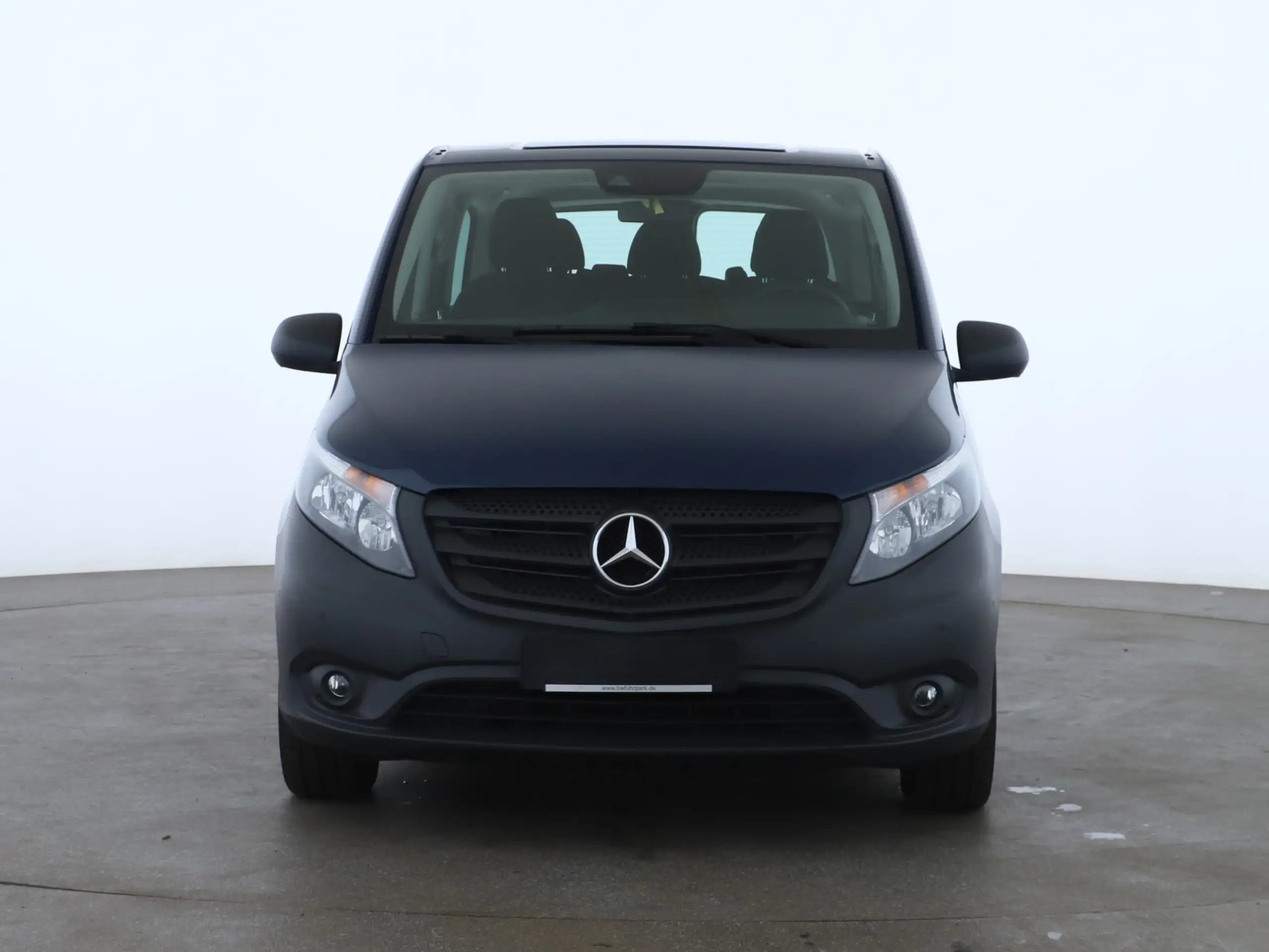 Mercedes-Benz - Vito