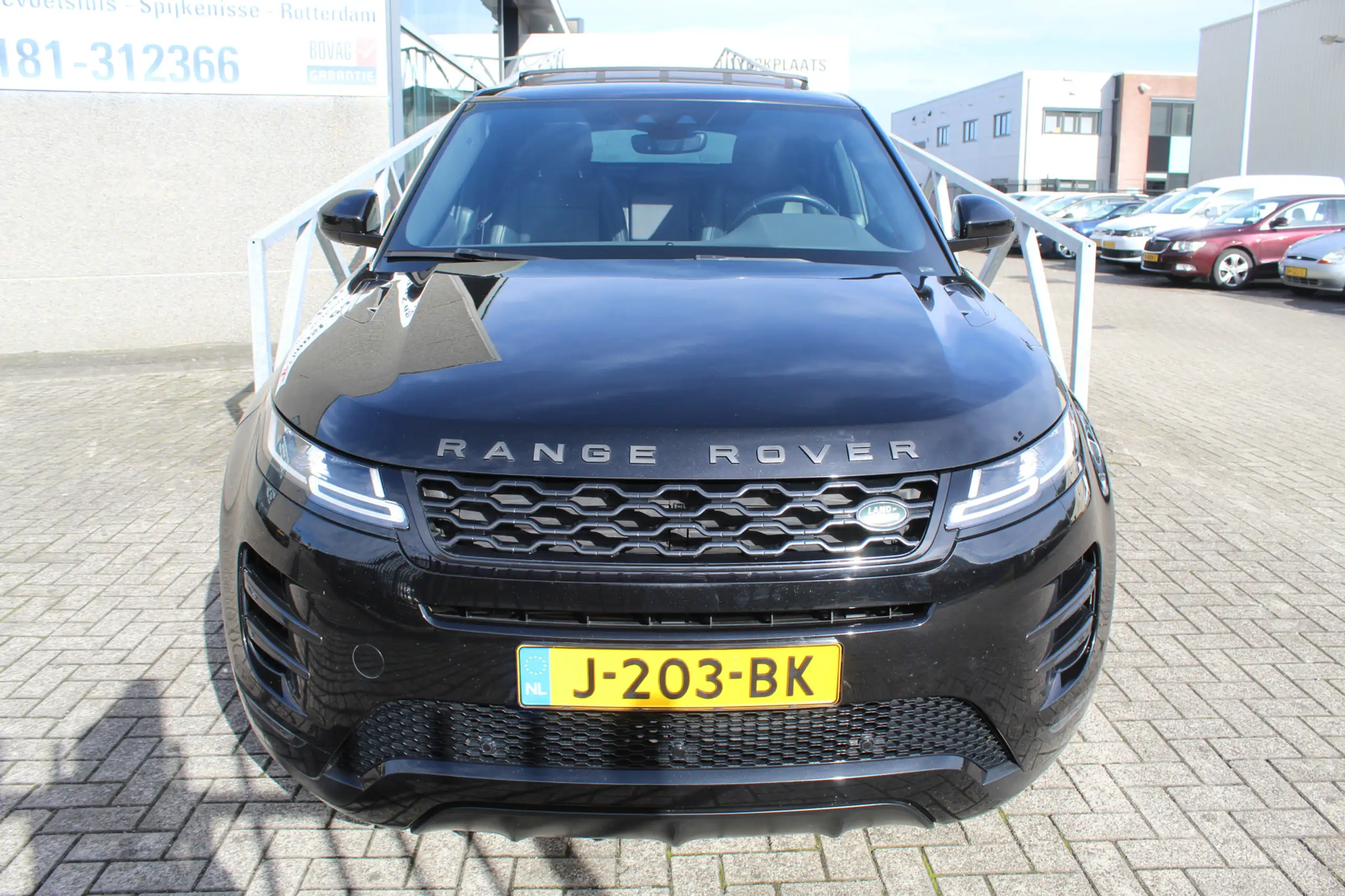 Land Rover - Range Rover Evoque