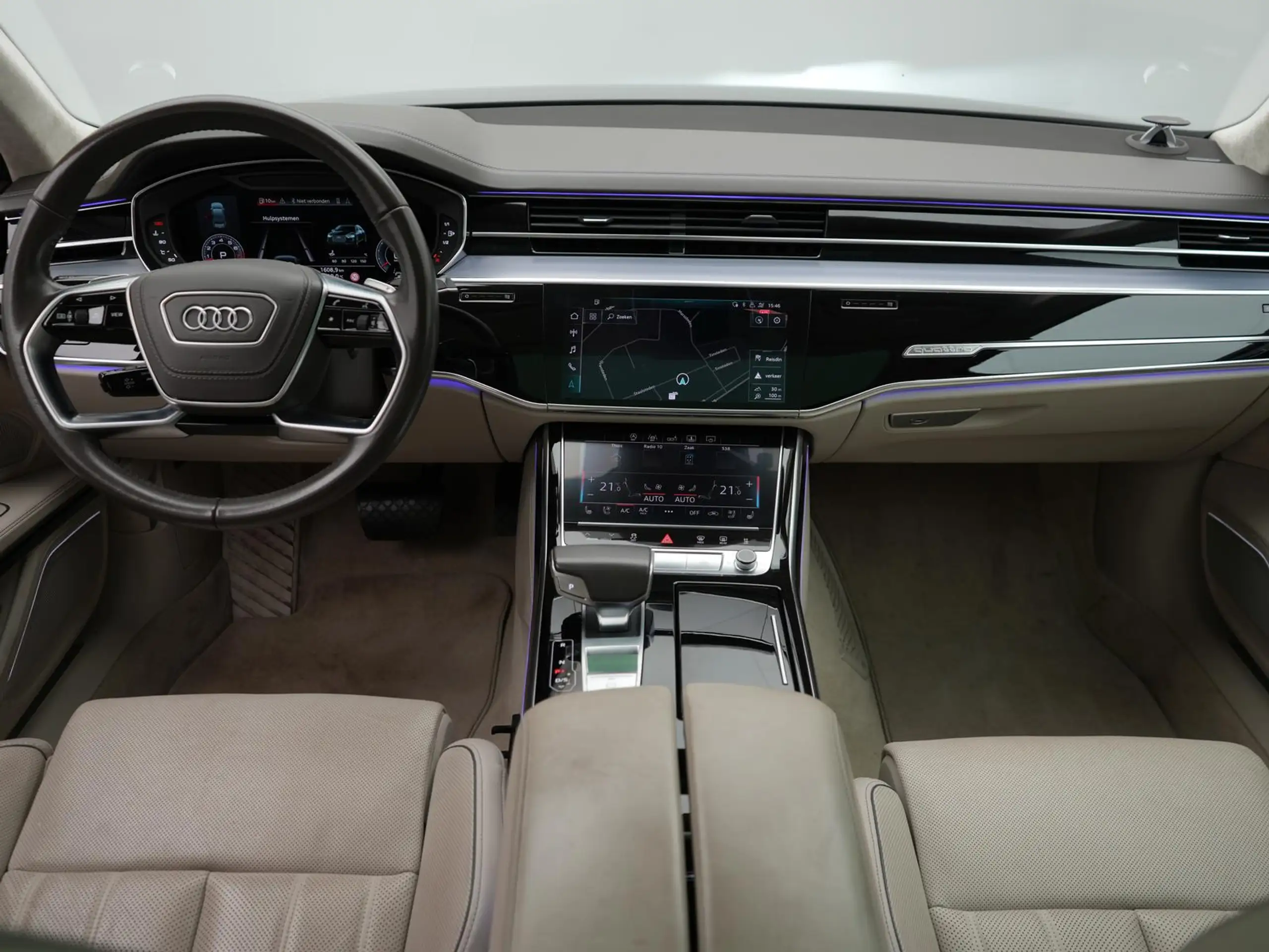 Audi - A8