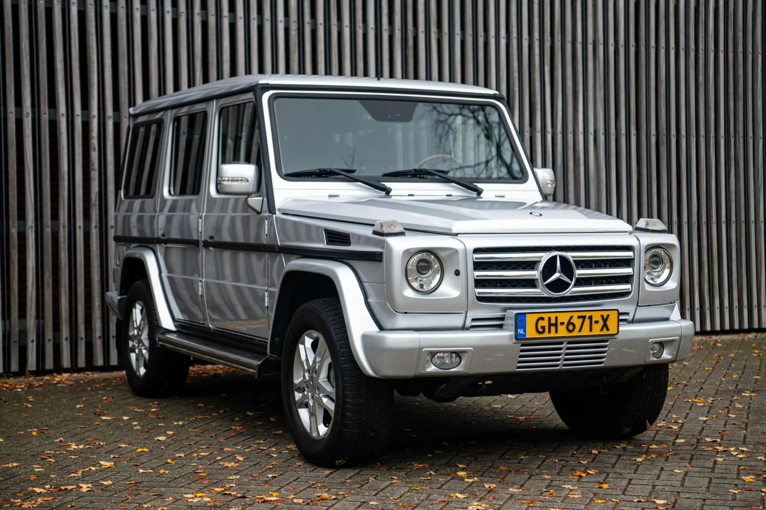 Mercedes-Benz - G 350