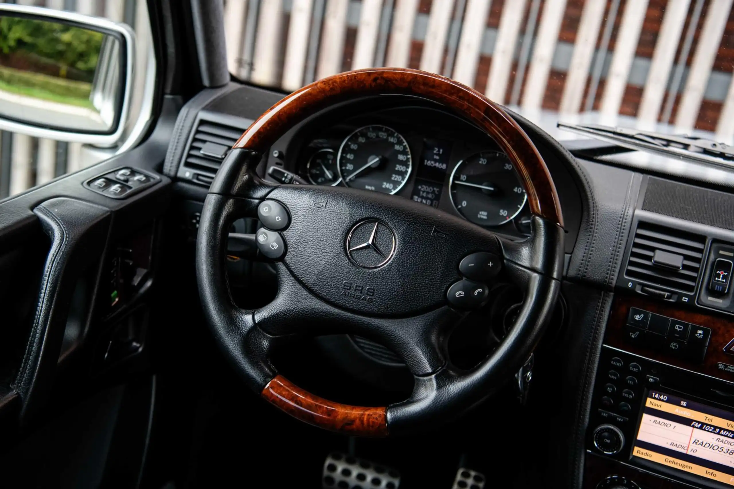 Mercedes-Benz - G 350