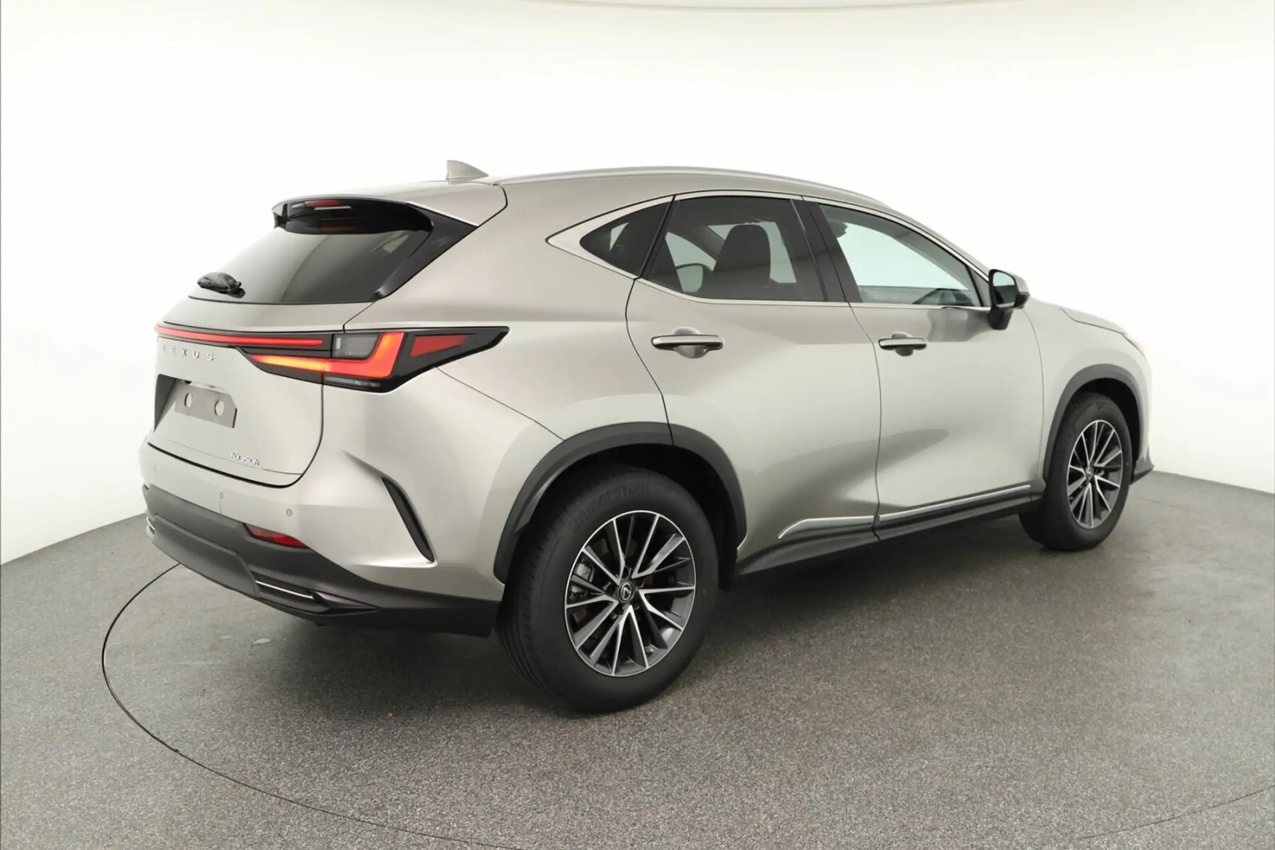 Lexus - NX 350h