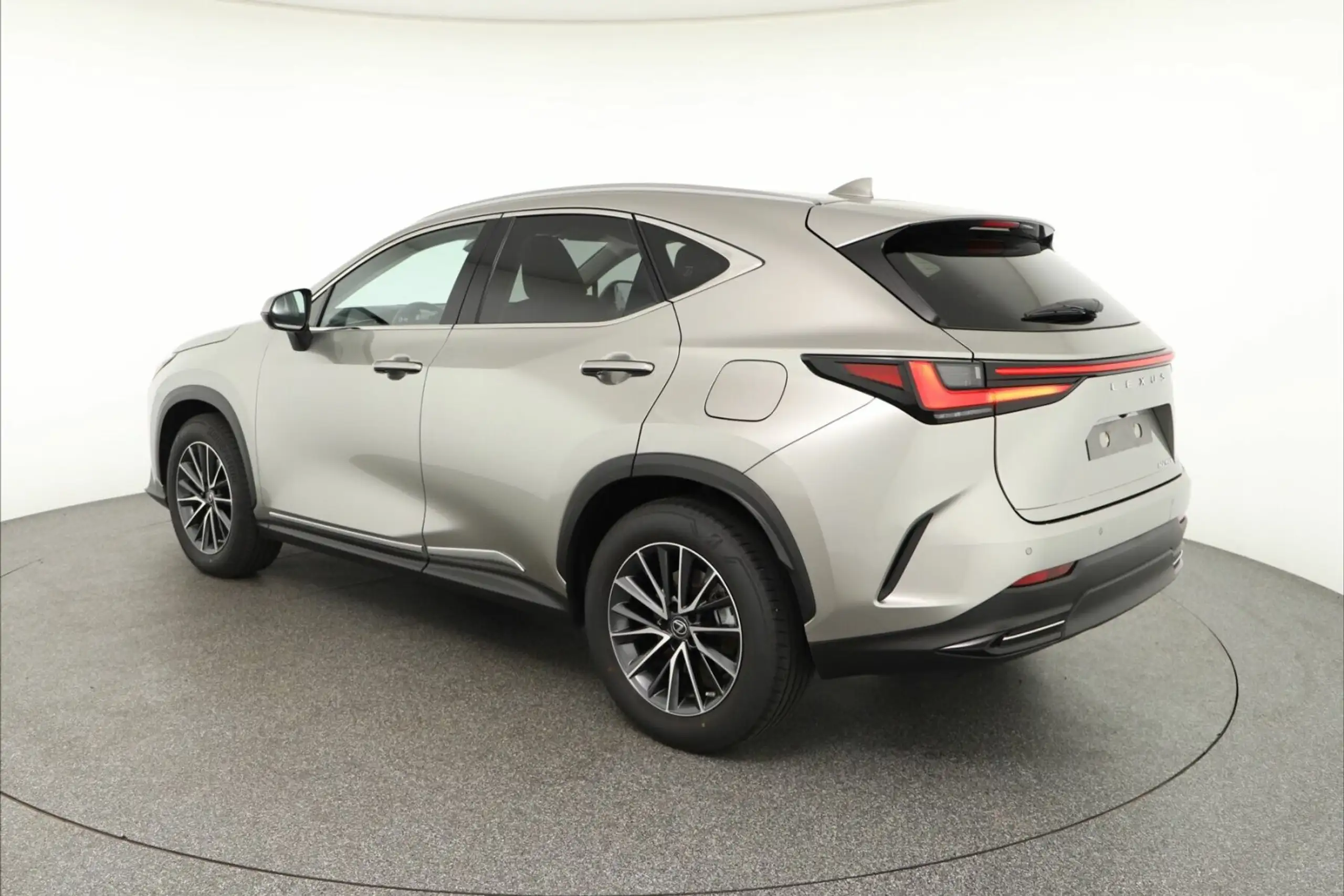 Lexus - NX 350h