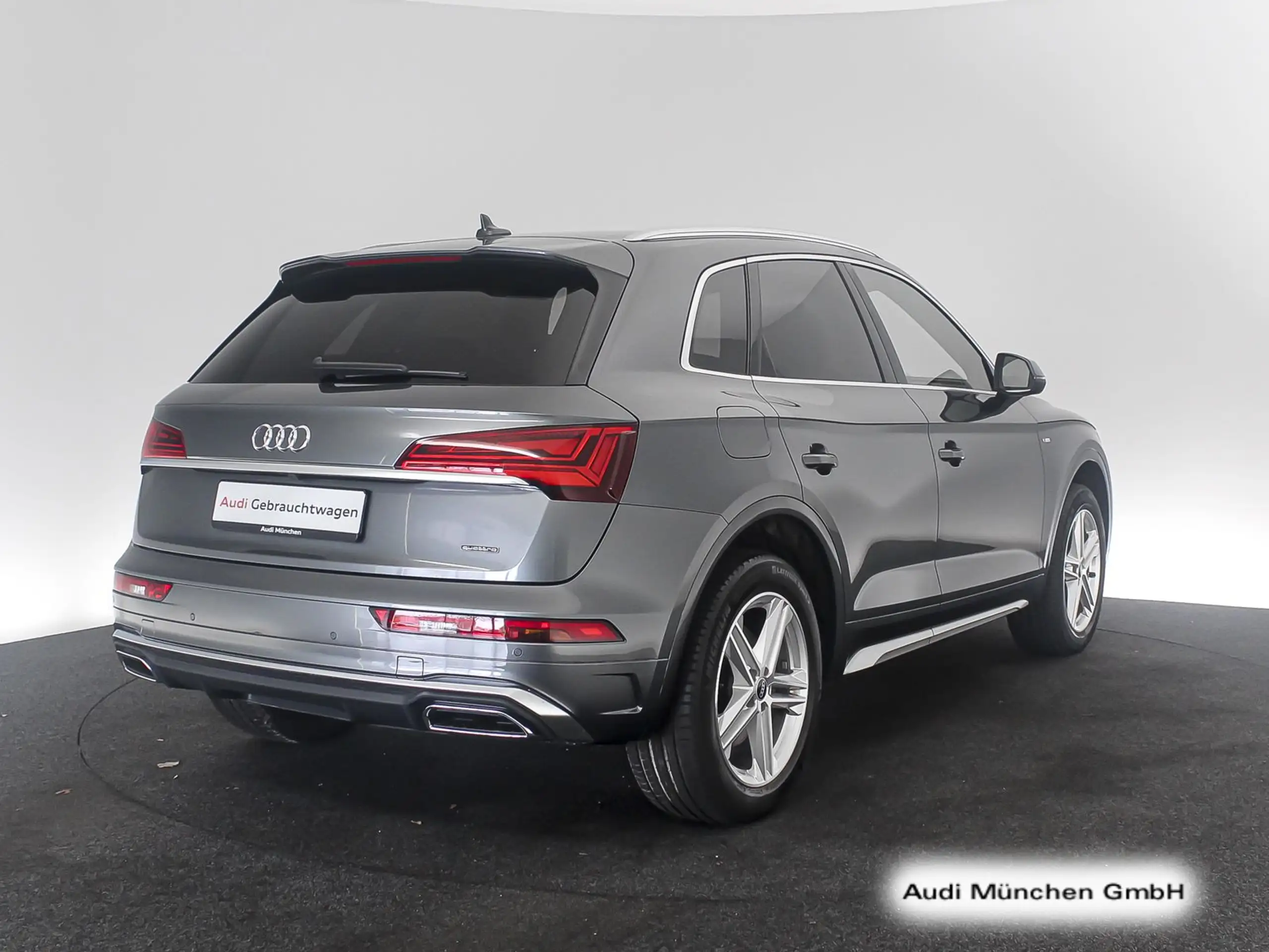 Audi - Q5