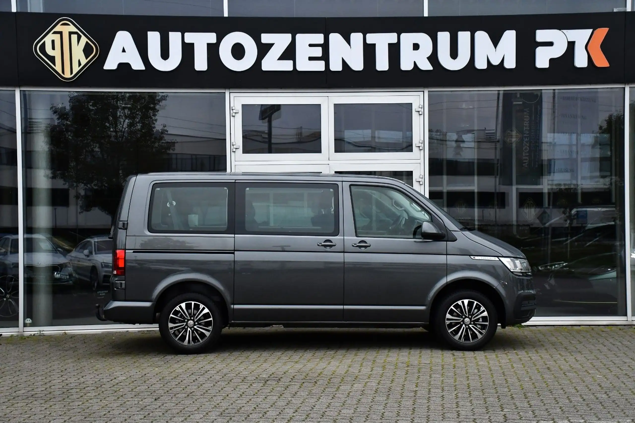 Volkswagen - T6 Caravelle