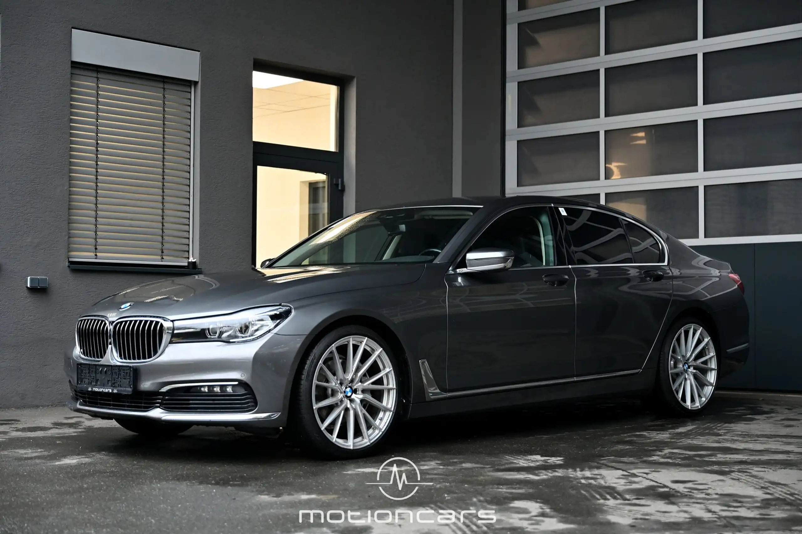 BMW 730 2017