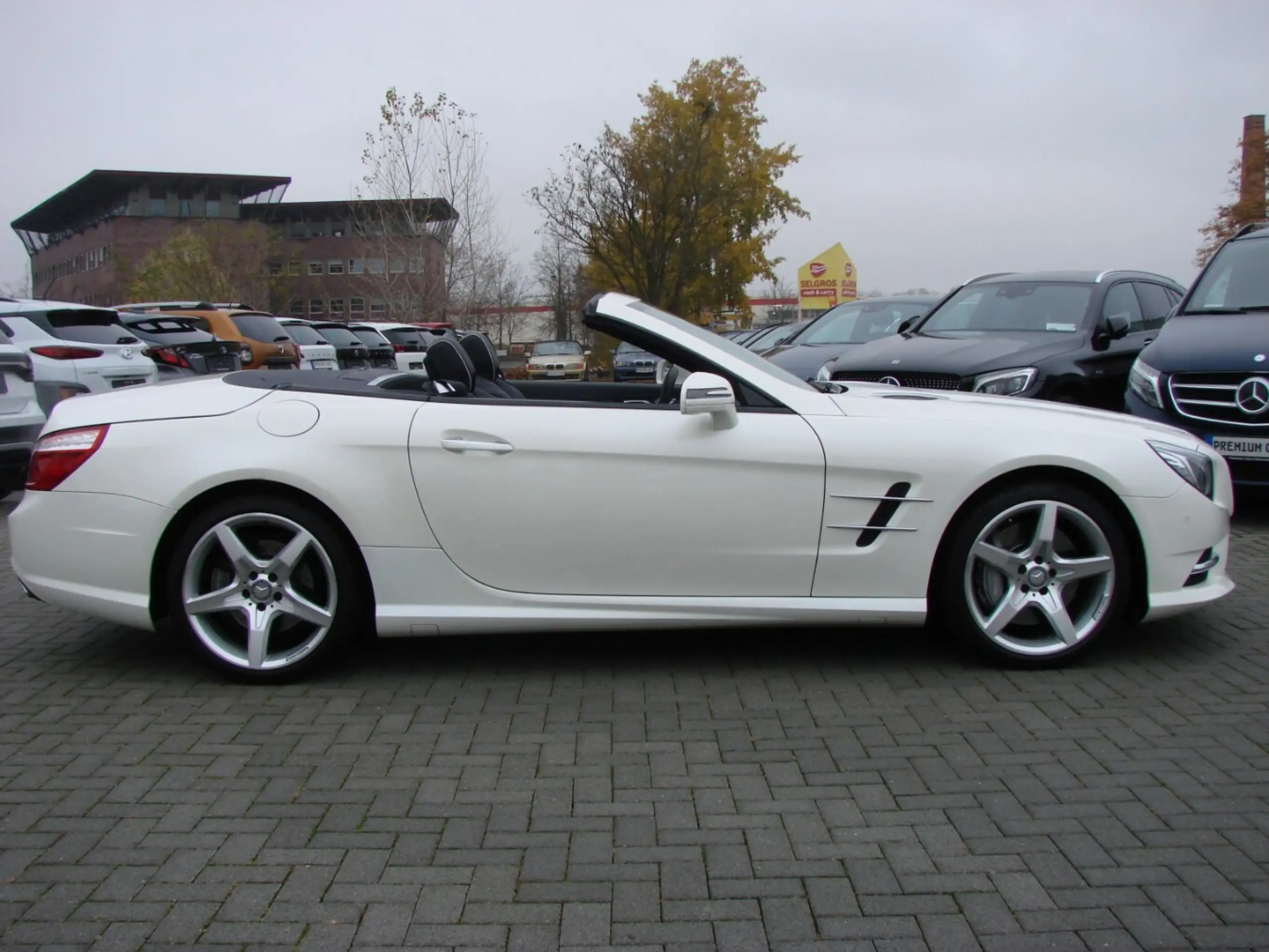 Mercedes-Benz - SL 500