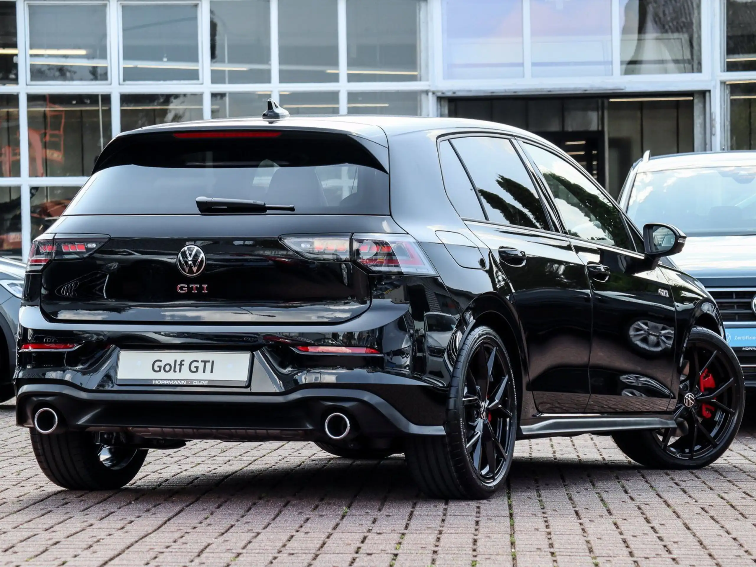 Volkswagen - Golf GTI