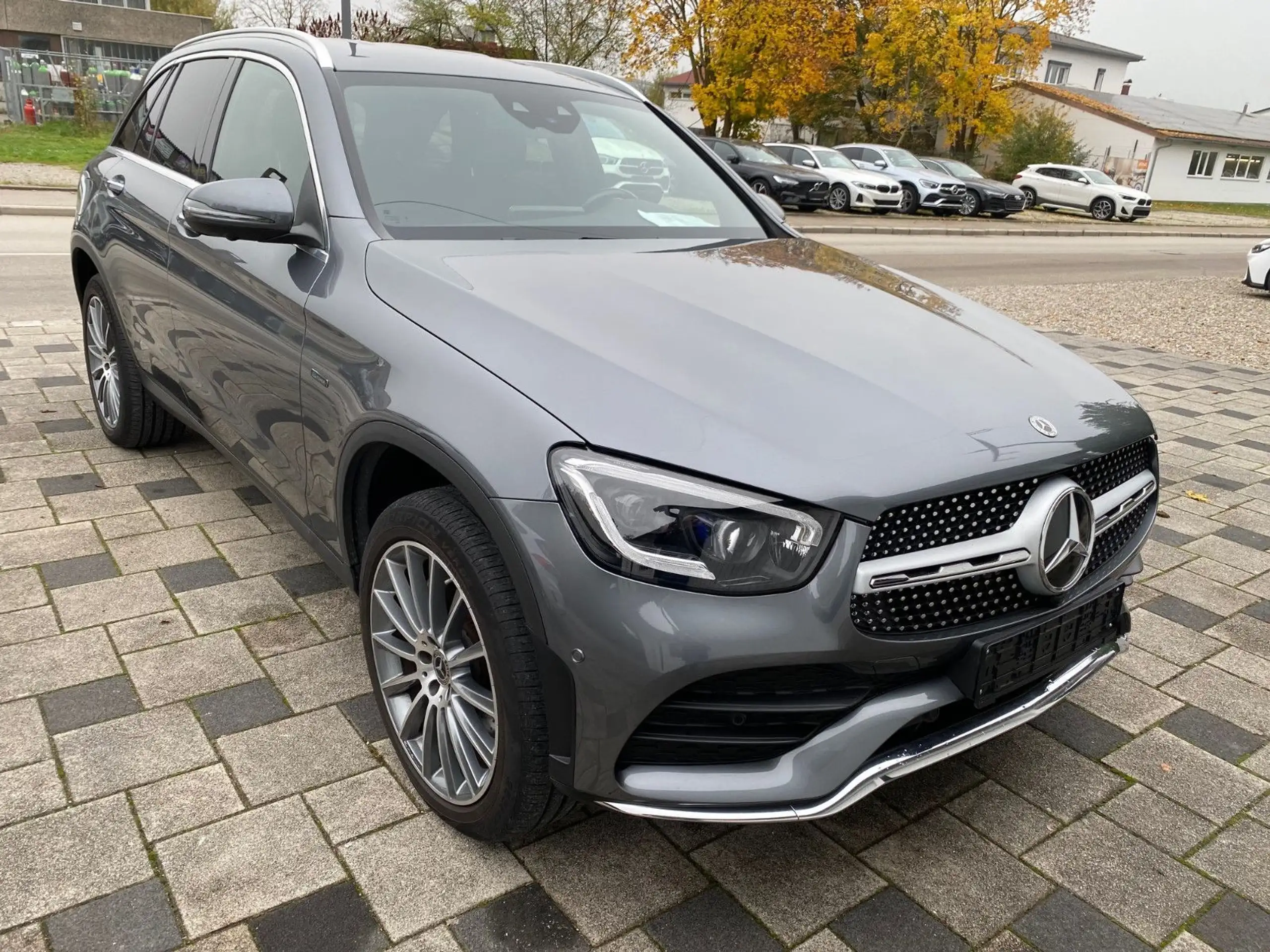 Mercedes-Benz - GLC 300