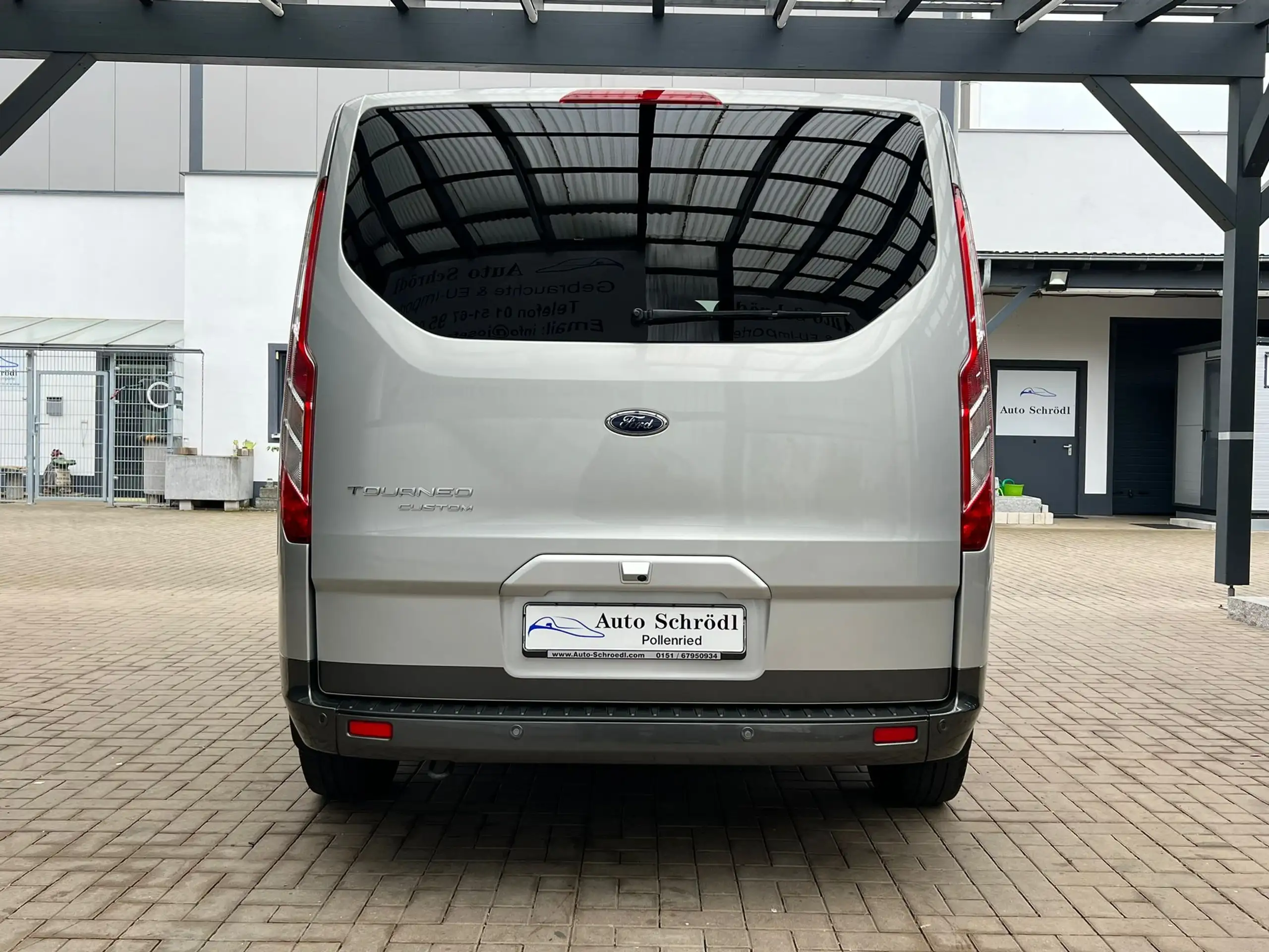 Ford - Tourneo