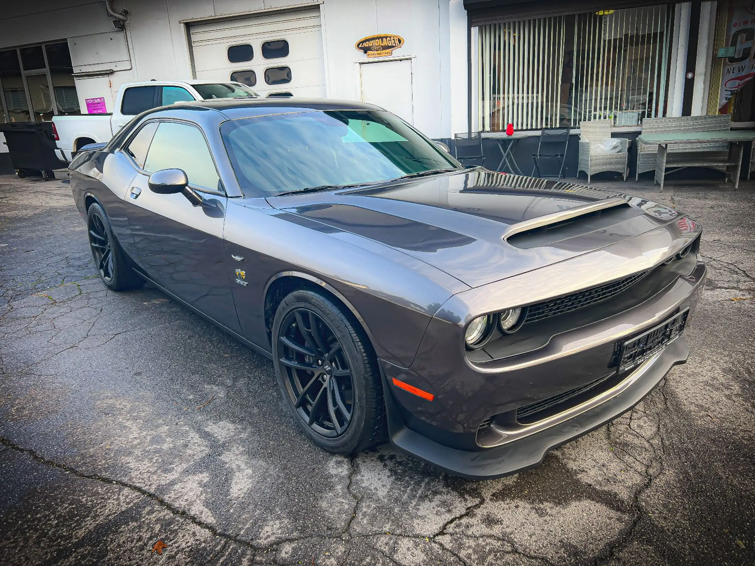 Dodge - Challenger