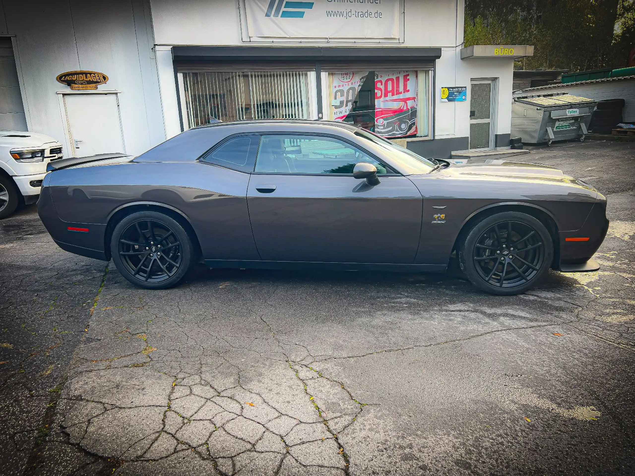 Dodge - Challenger