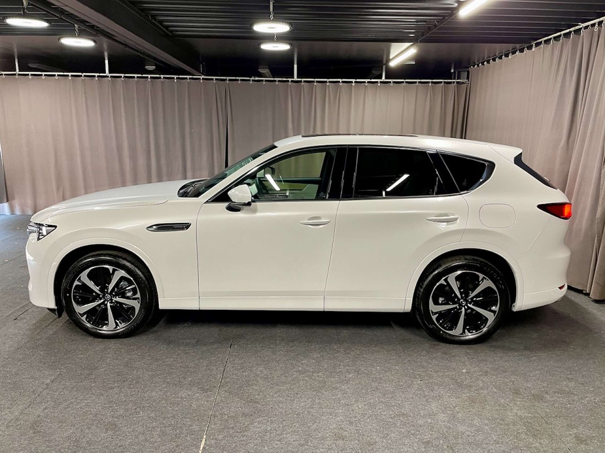 Mazda - CX-60