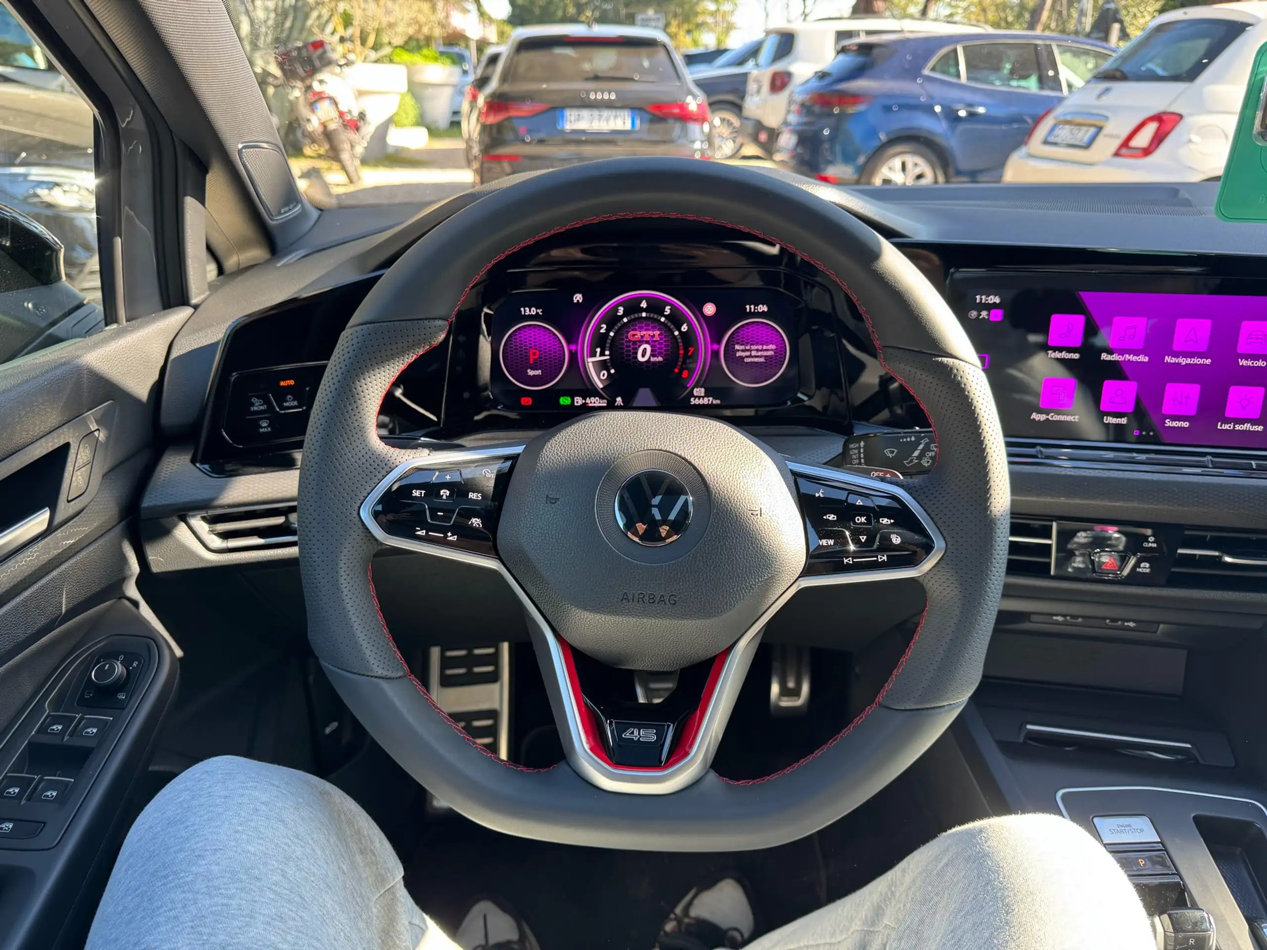 Volkswagen - Golf GTI