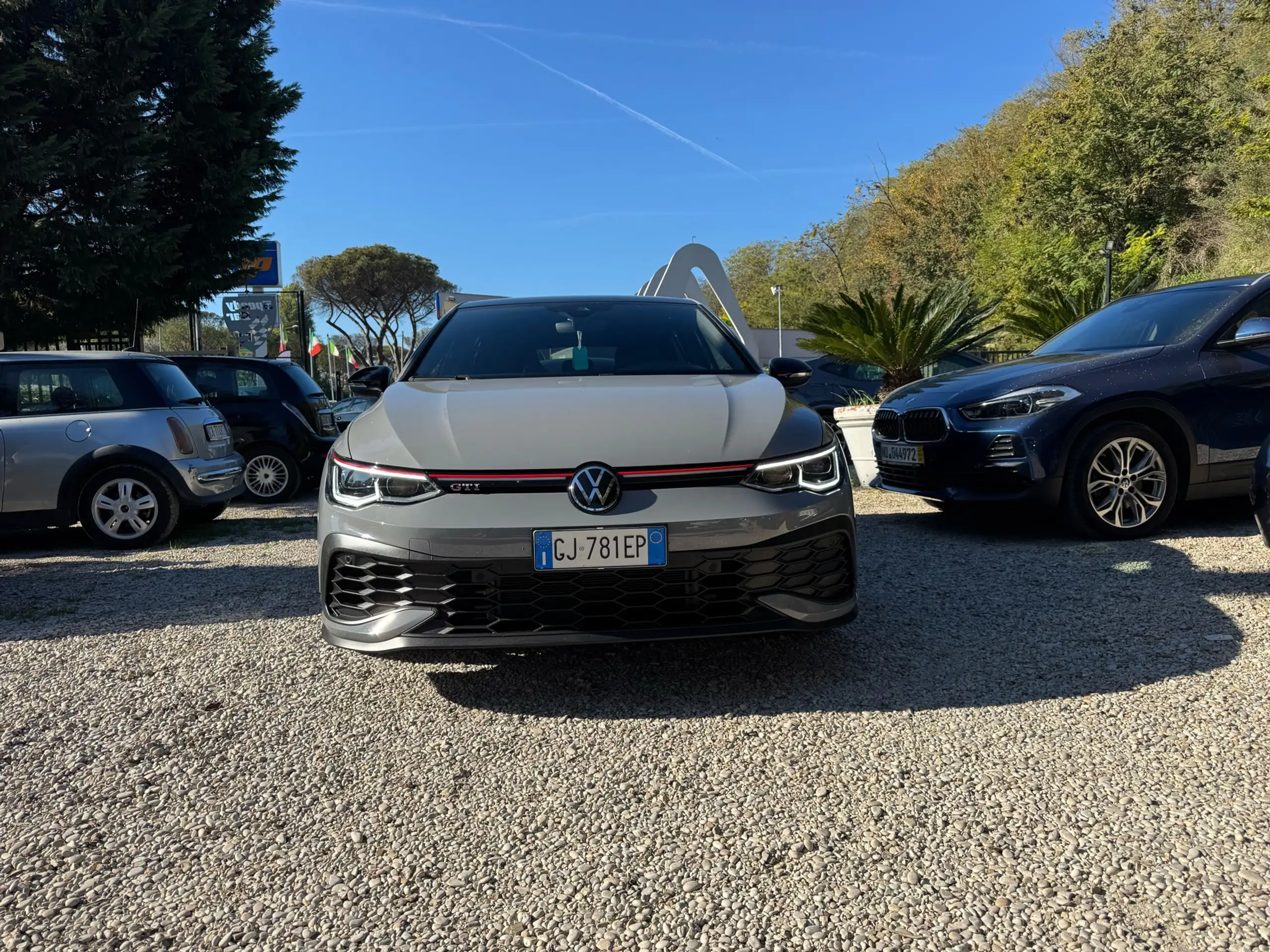 Volkswagen - Golf GTI