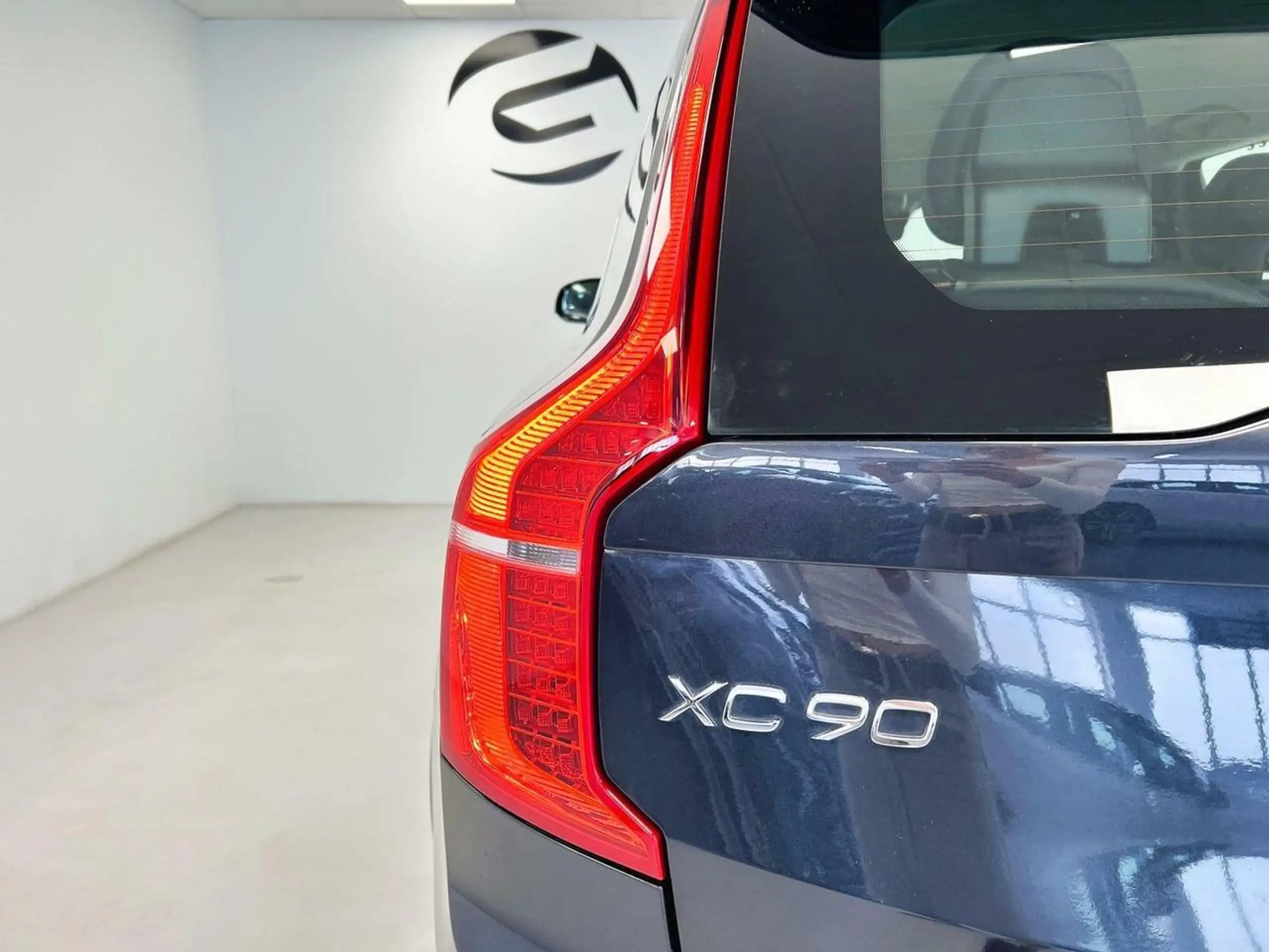 Volvo - XC90