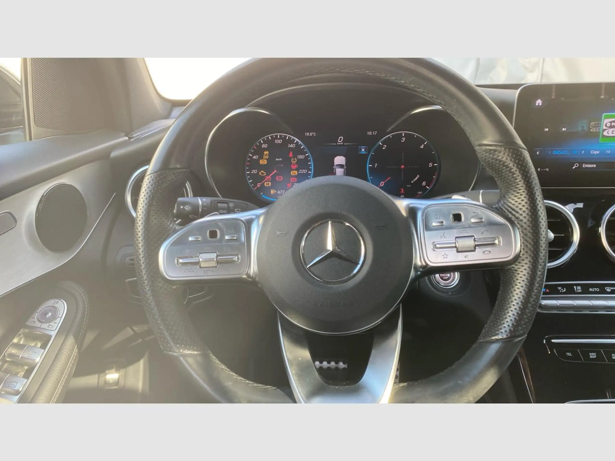 Mercedes-Benz - GLC 220