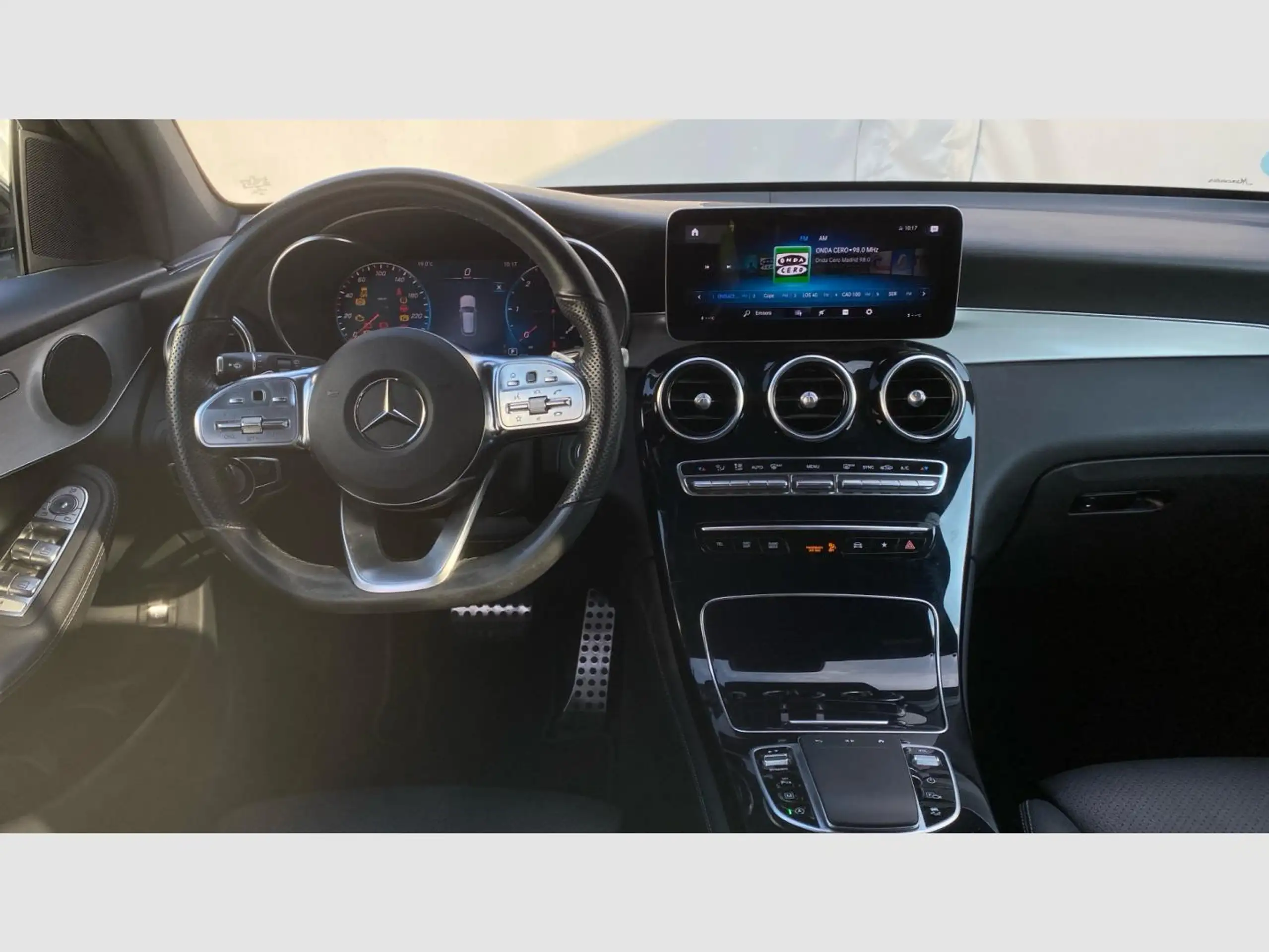 Mercedes-Benz - GLC 220