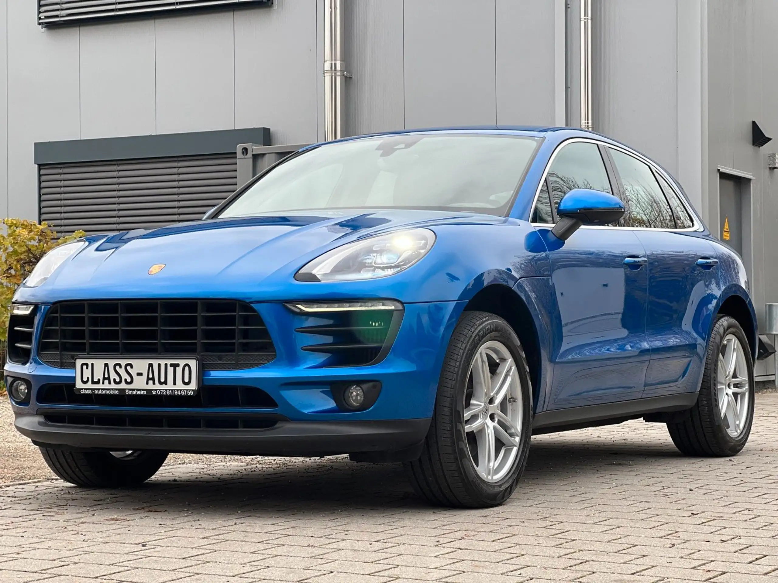 Porsche - Macan