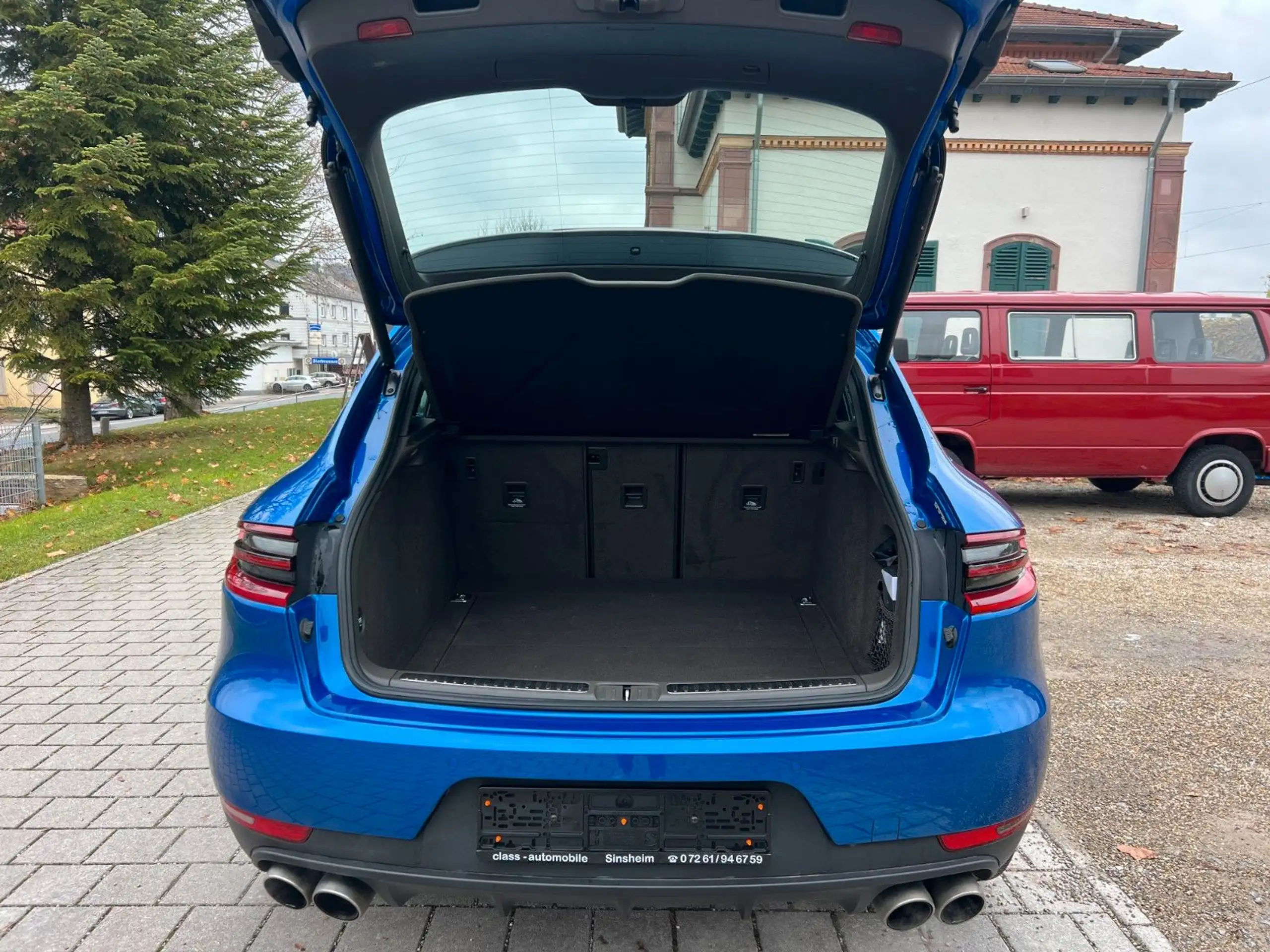 Porsche - Macan