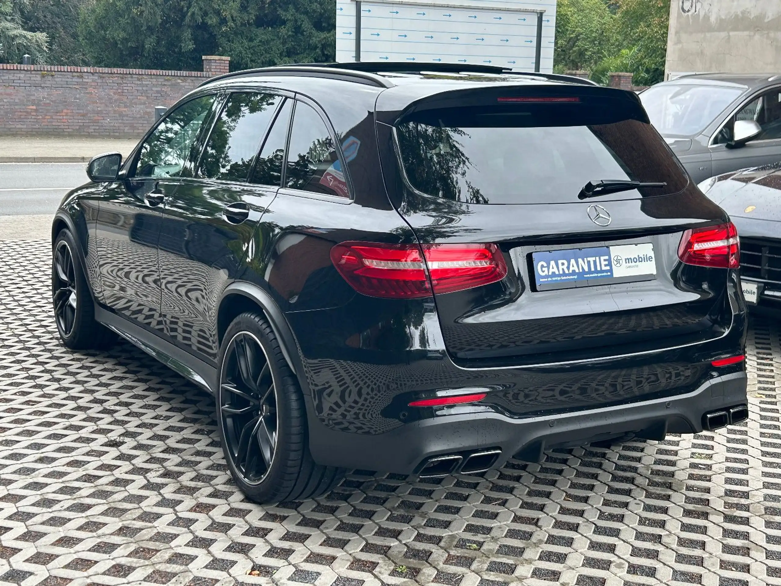 Mercedes-Benz - GLC 63 AMG