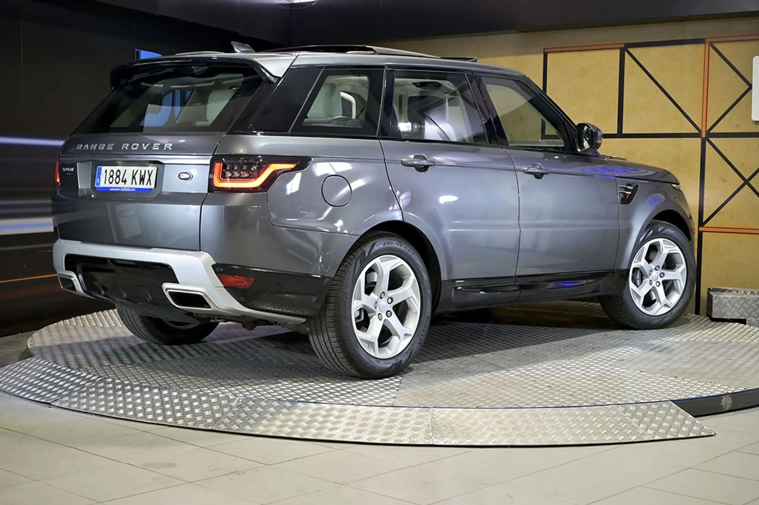 Land Rover - Range Rover Sport