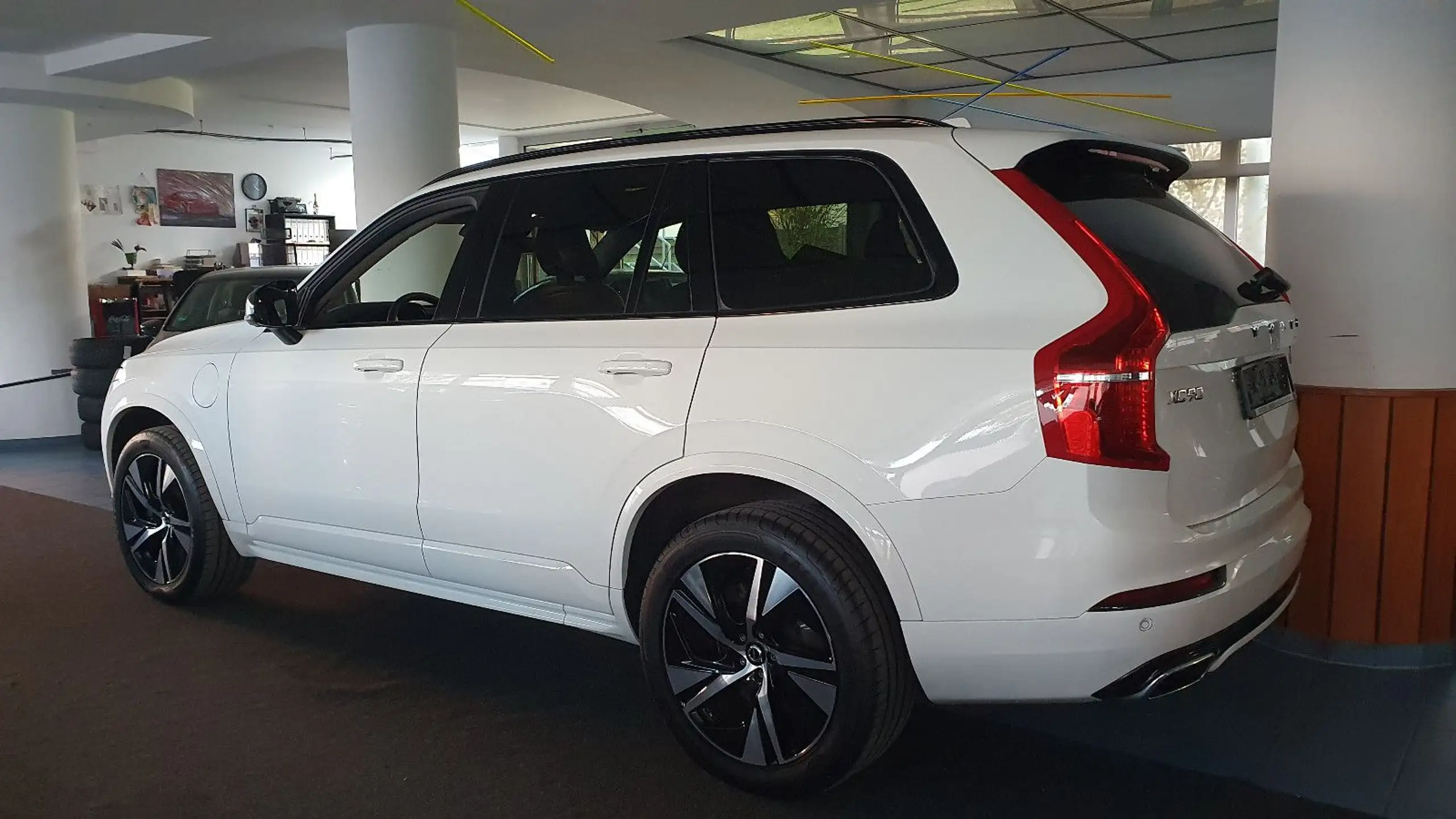 Volvo - XC90