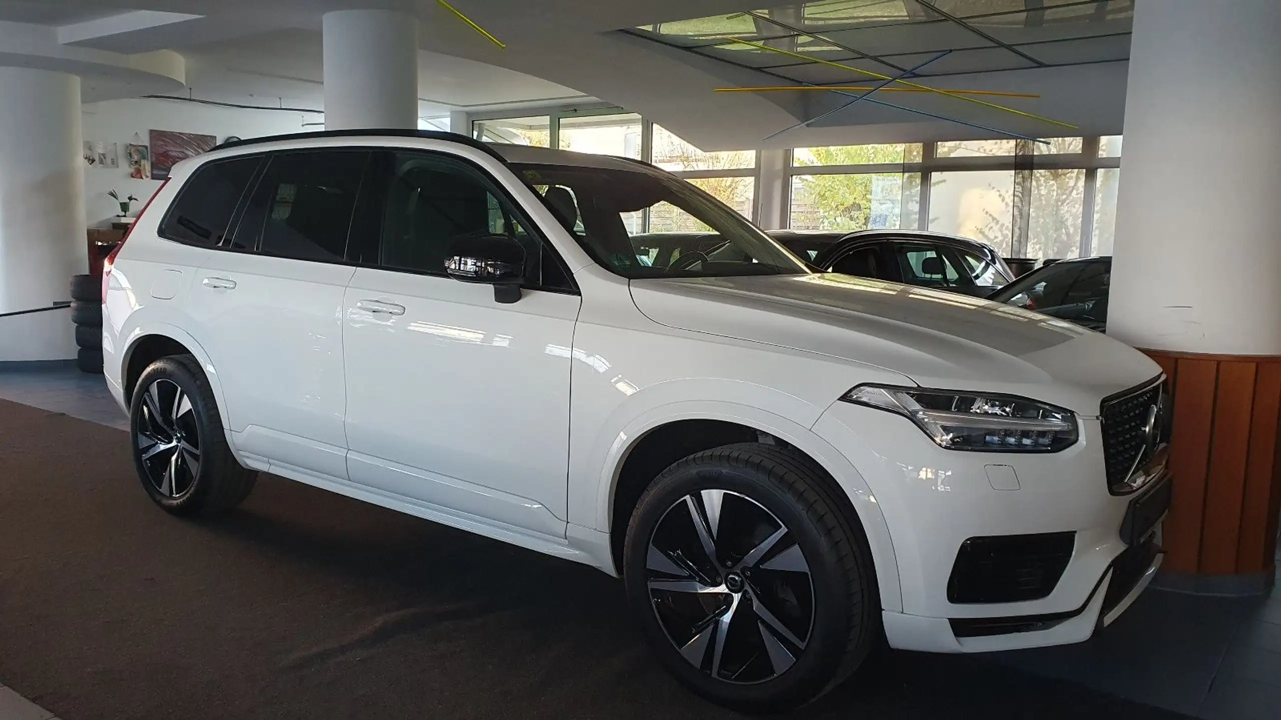 Volvo - XC90