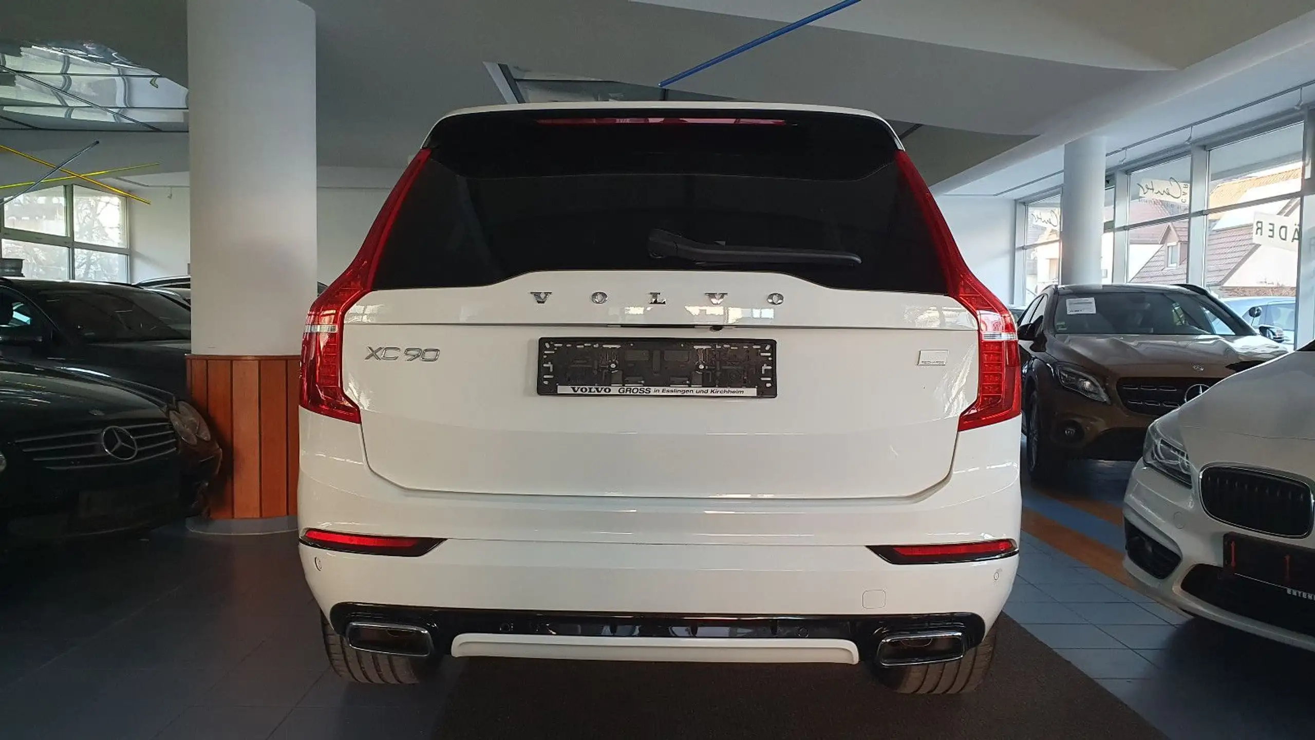 Volvo - XC90