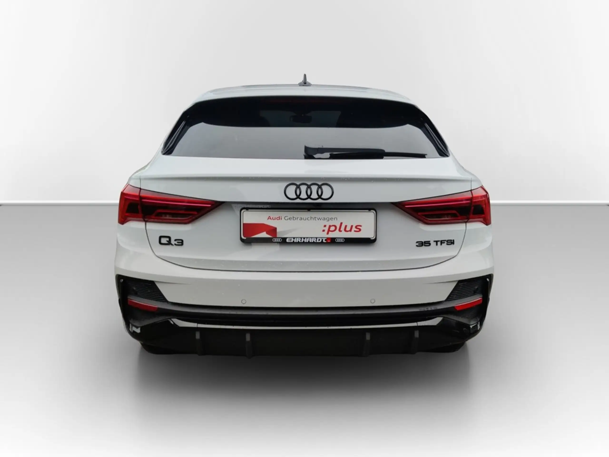 Audi - Q3