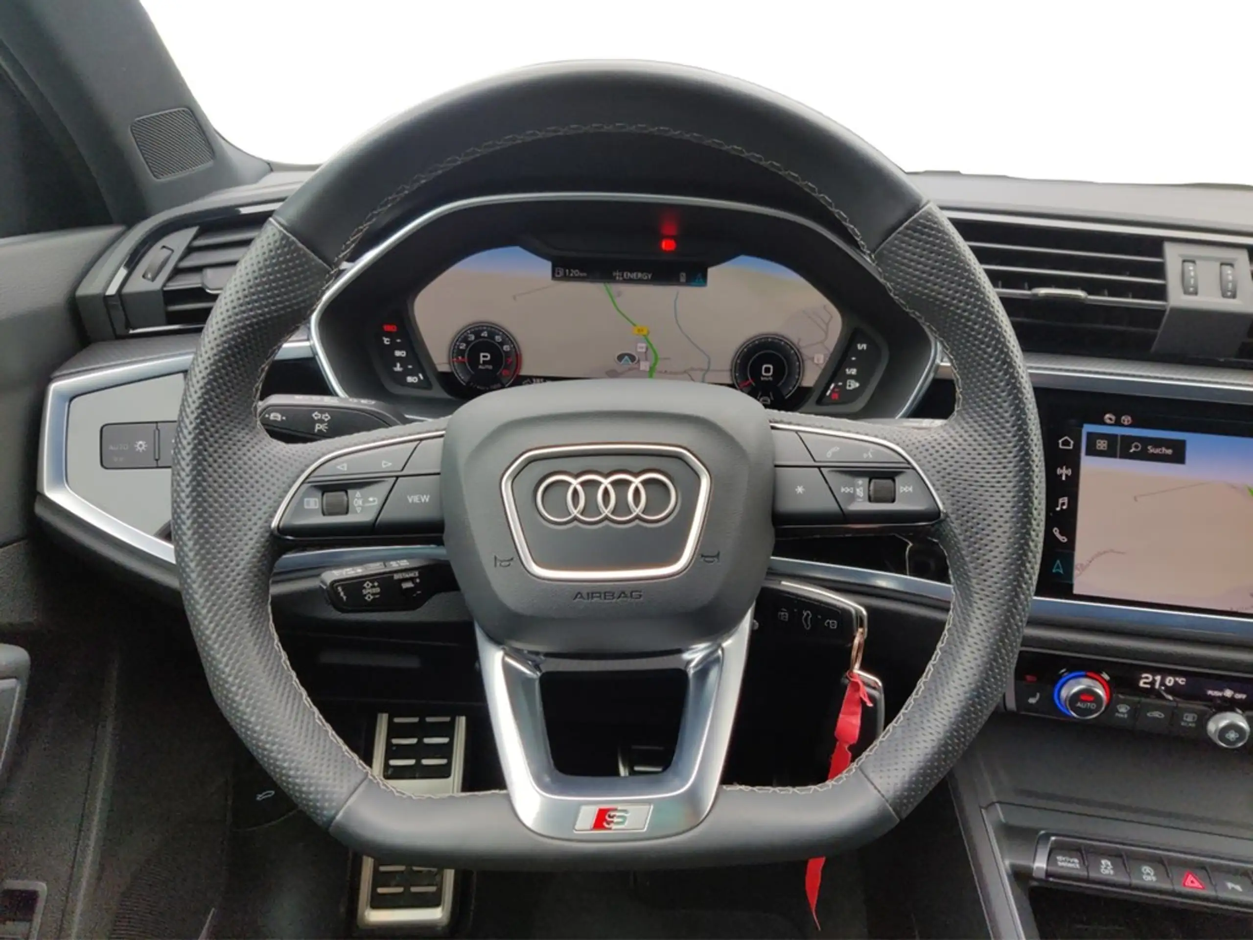 Audi - Q3