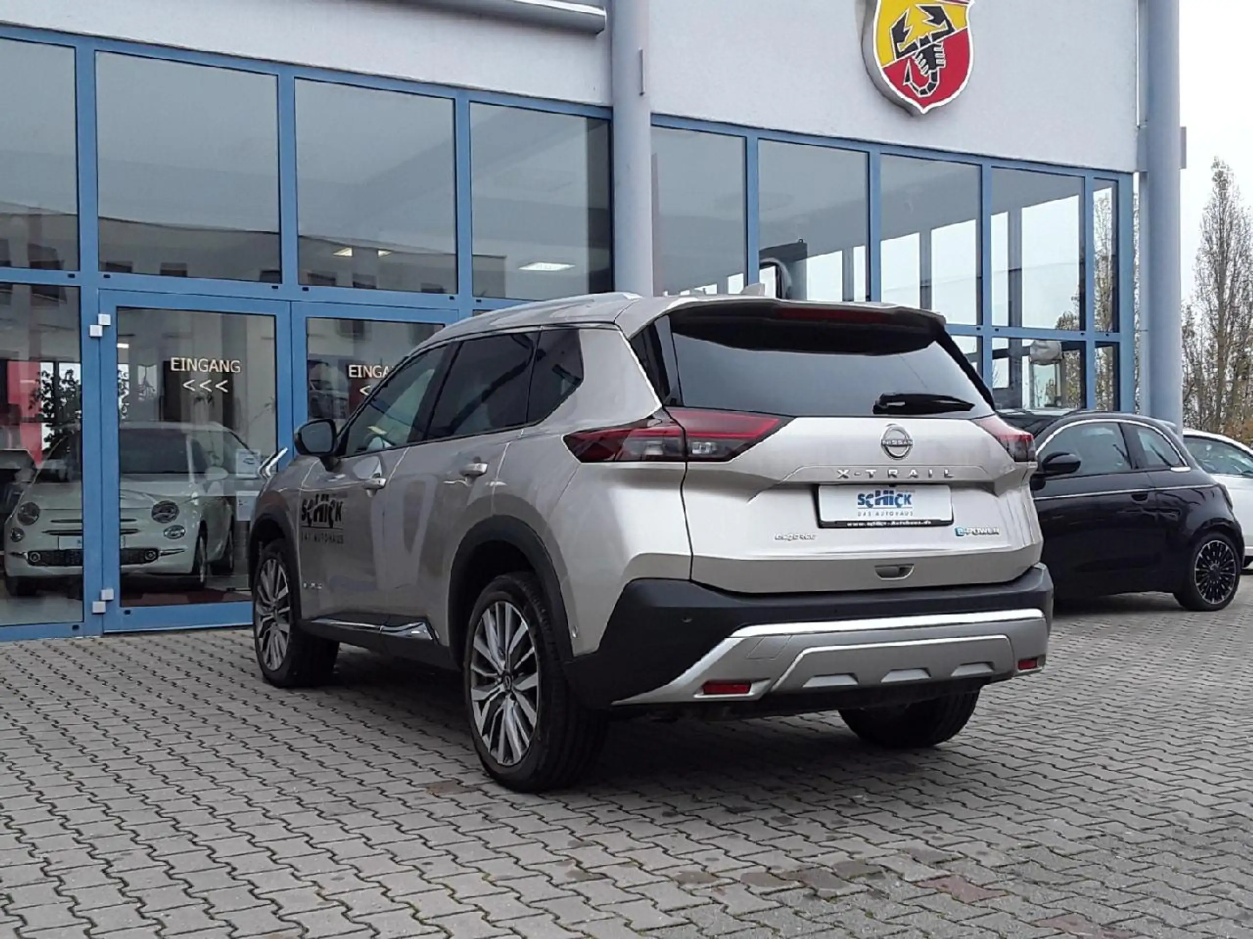 Nissan - X-Trail