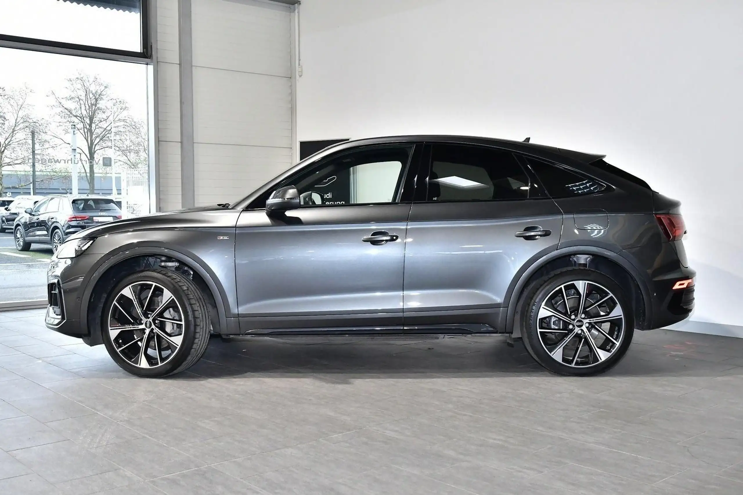 Audi - Q5